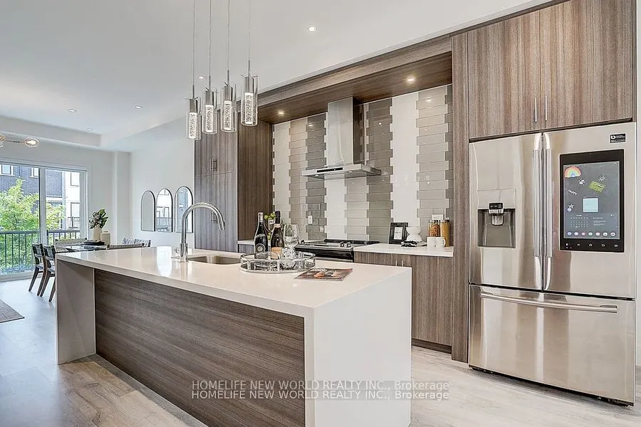 25 Sydney Circle