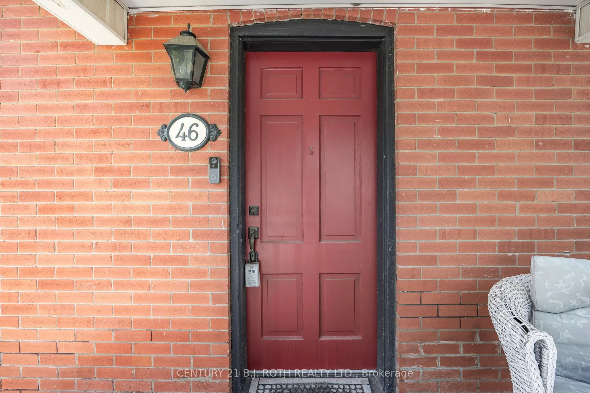 46 Church Street S