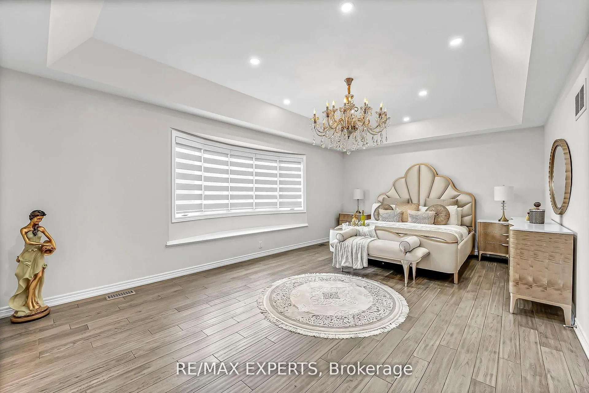 95 Selby Crescent
