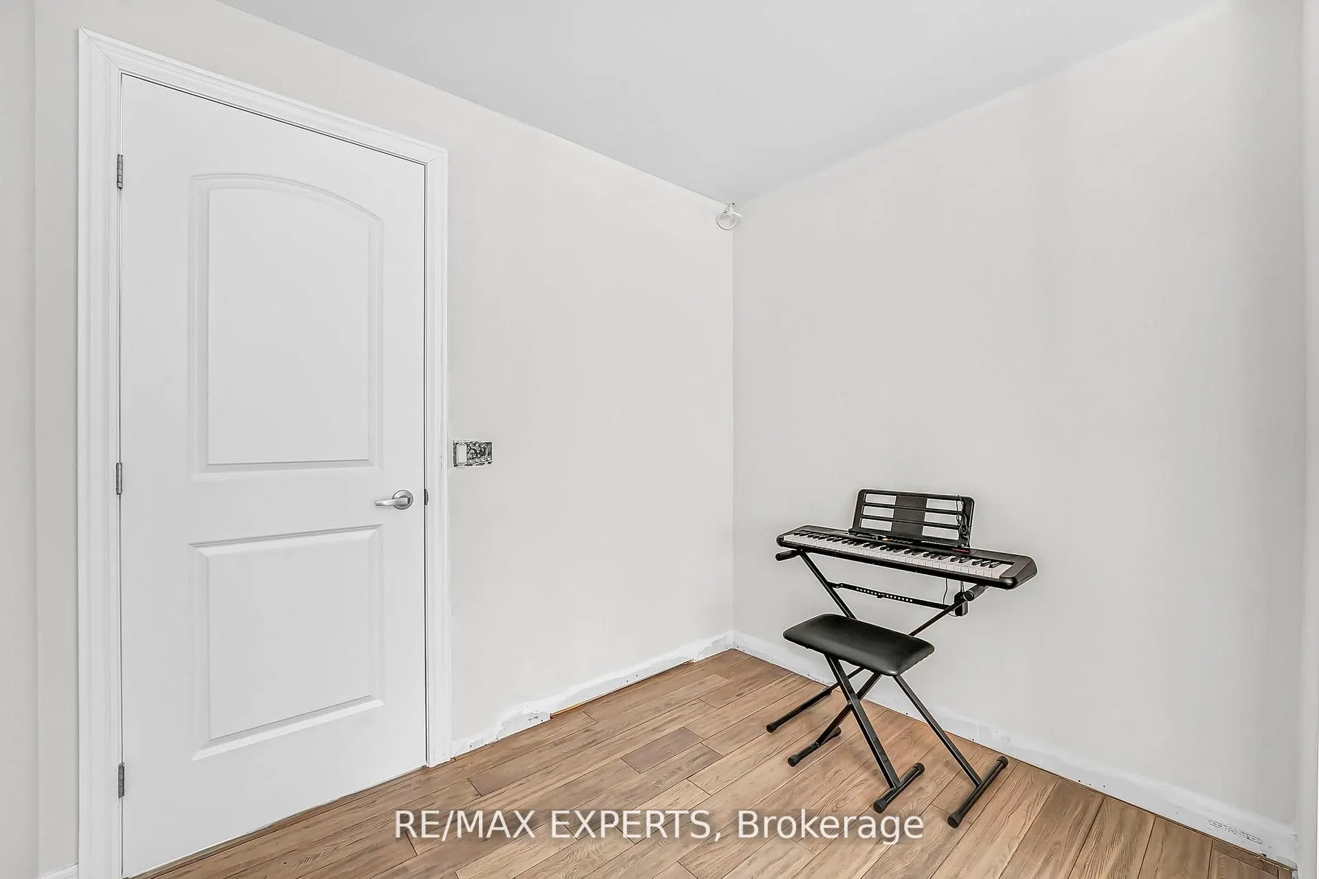 95 Selby Crescent