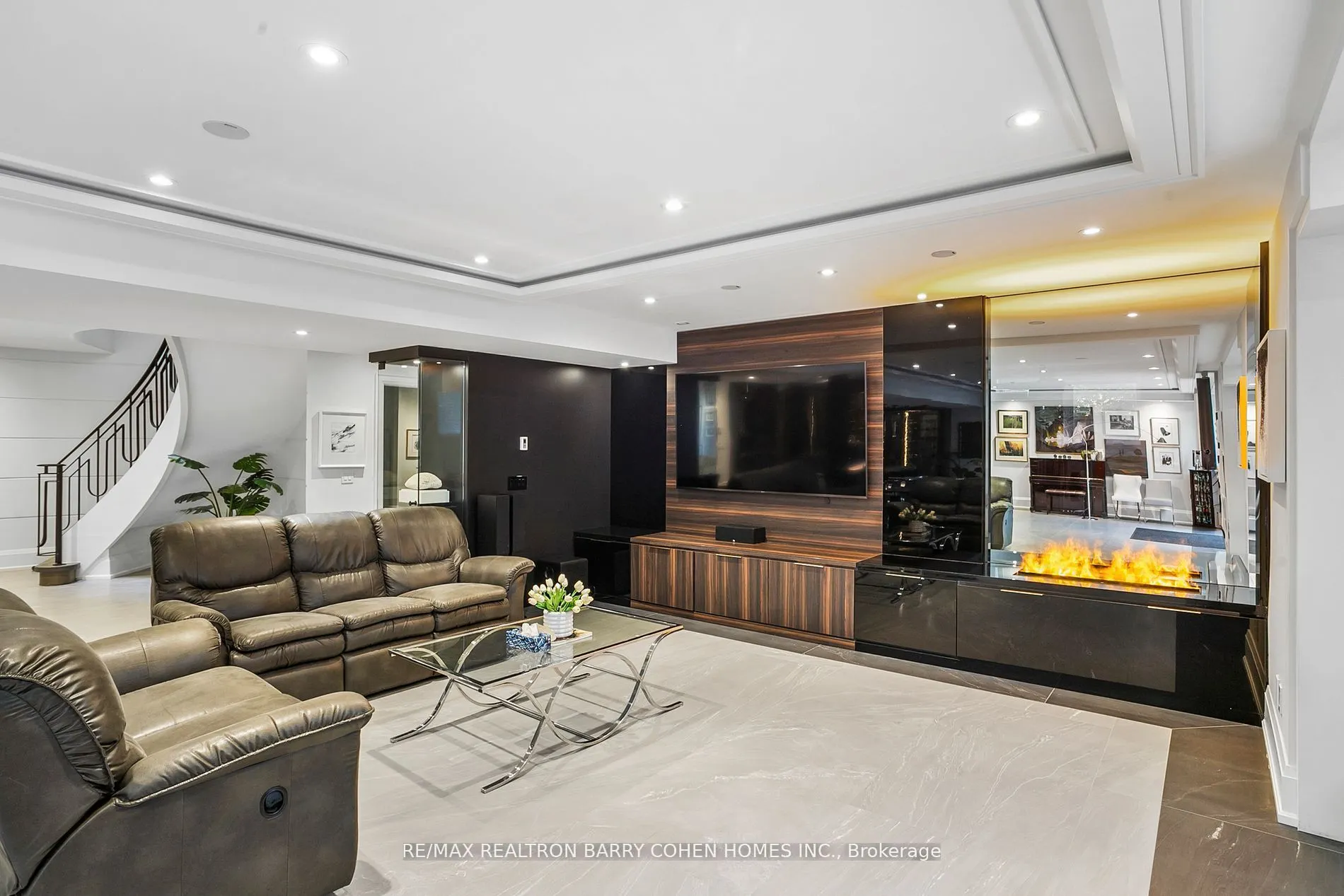61 Orlon Crescent