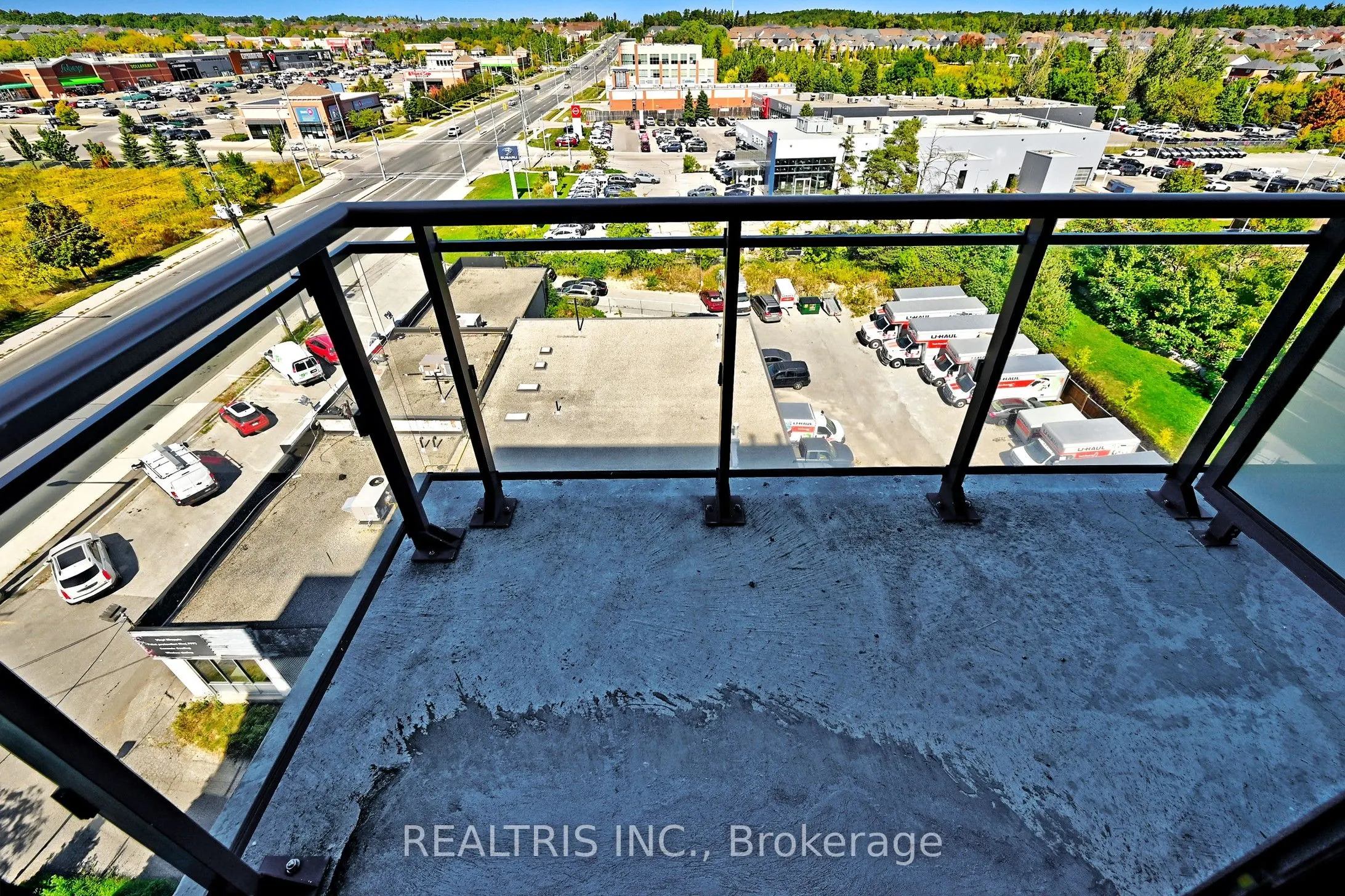 11611 Yonge Street #809