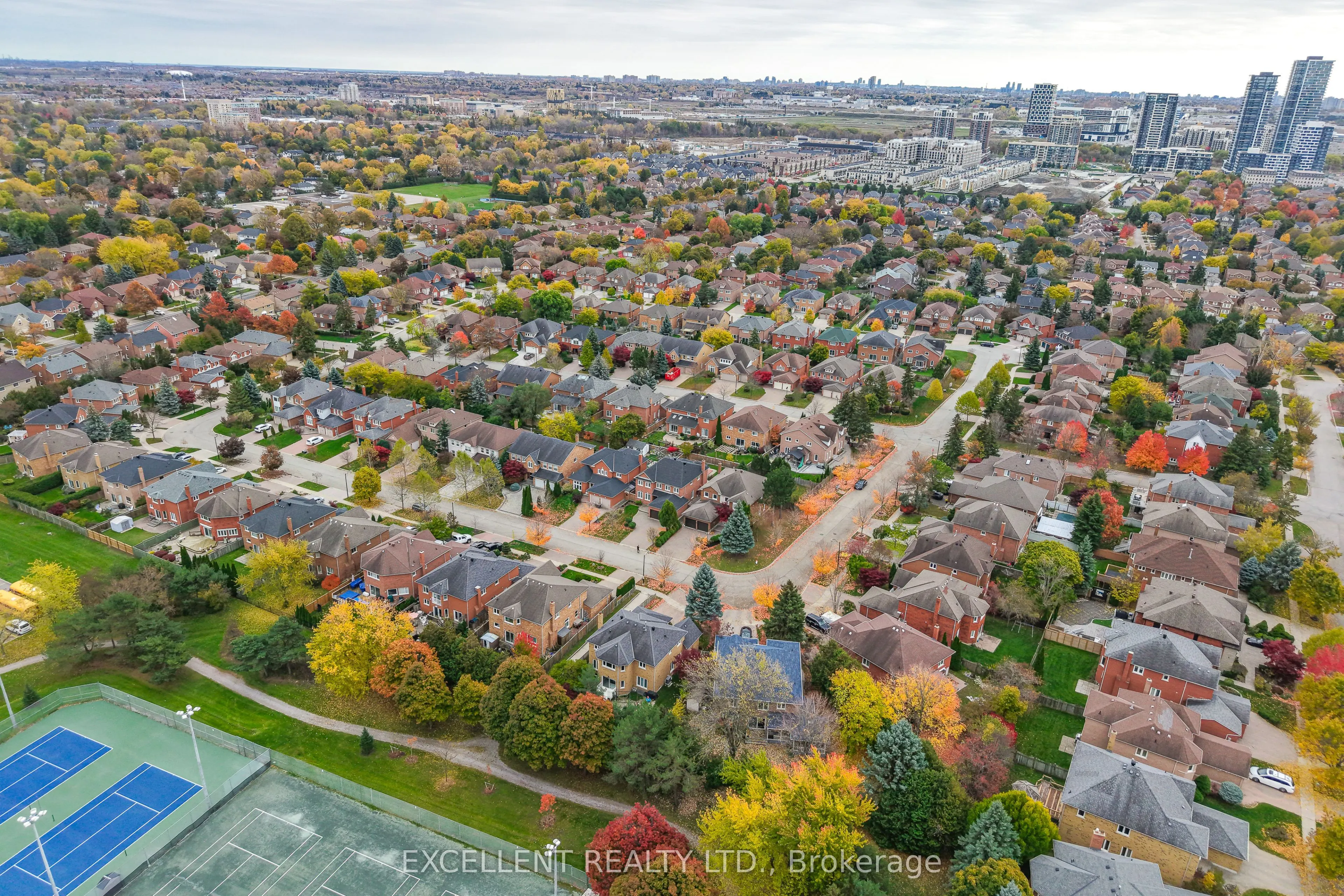 17 Charrington Crescent