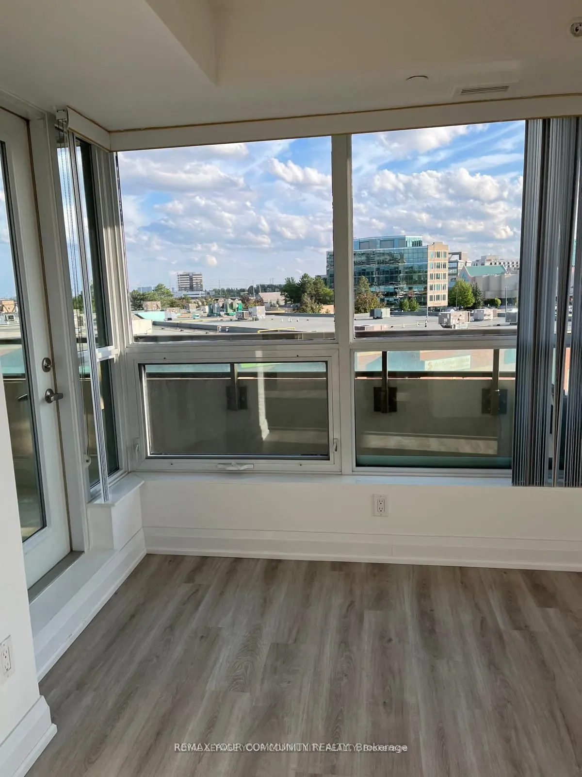 75 Norman Bethune Avenue #317