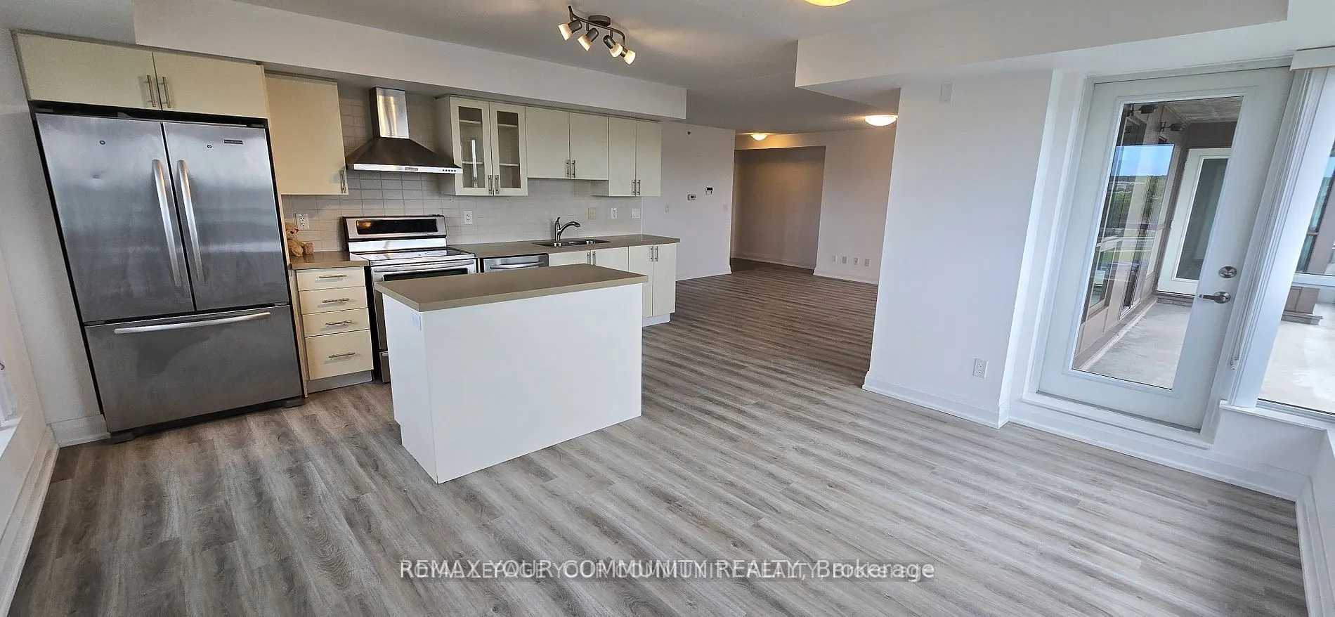 75 Norman Bethune Avenue #317