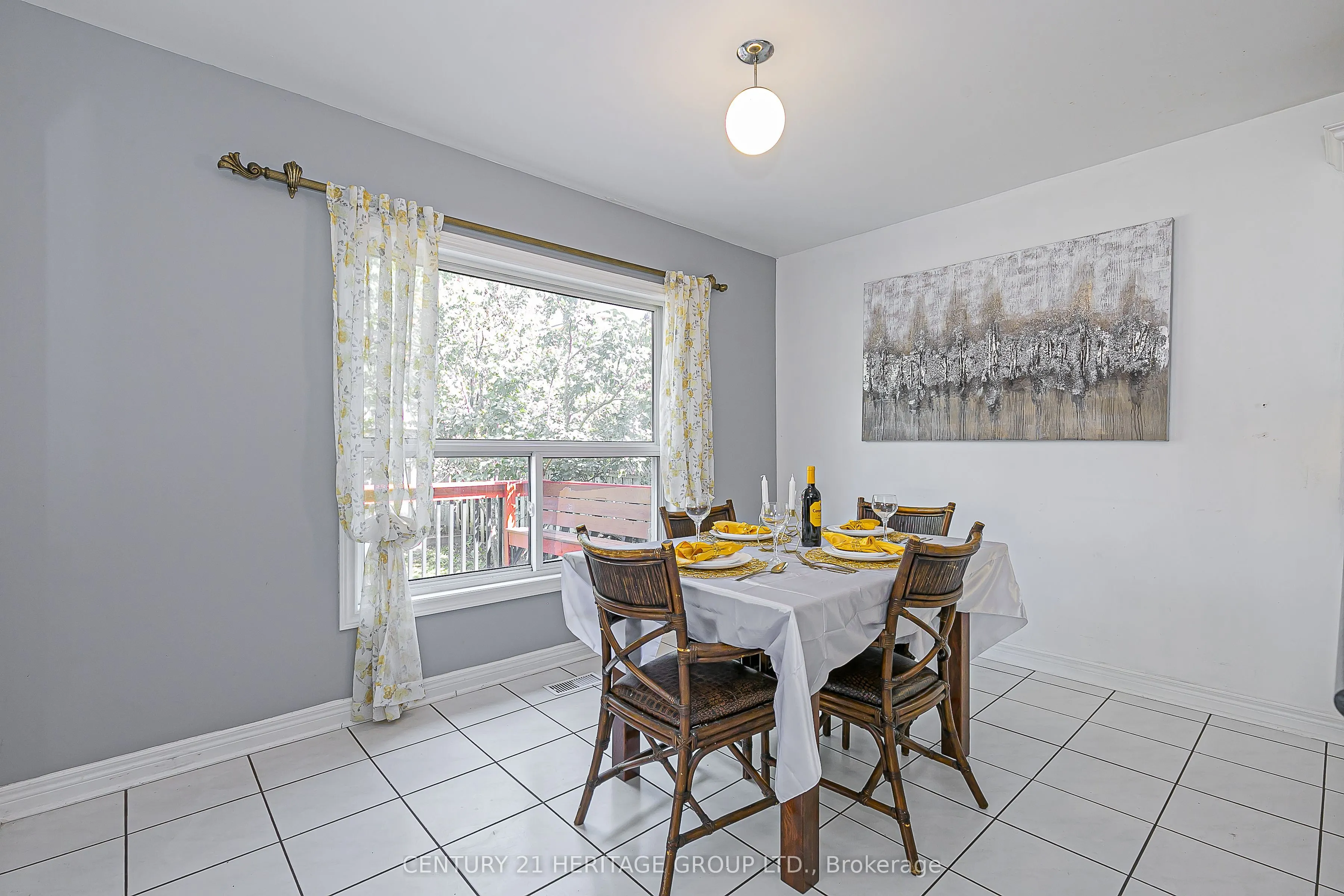 29 Eminence Road