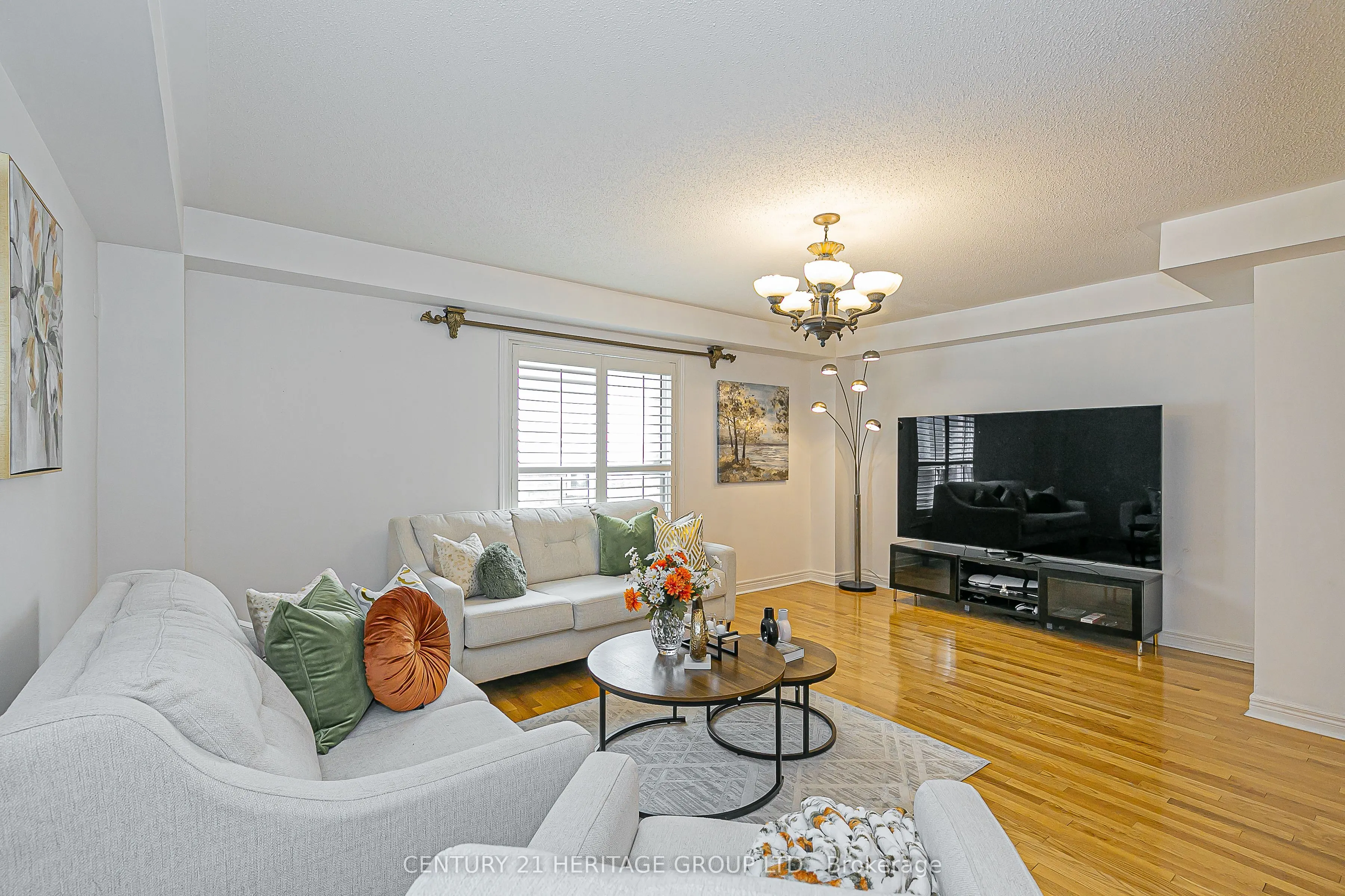 29 Eminence Road