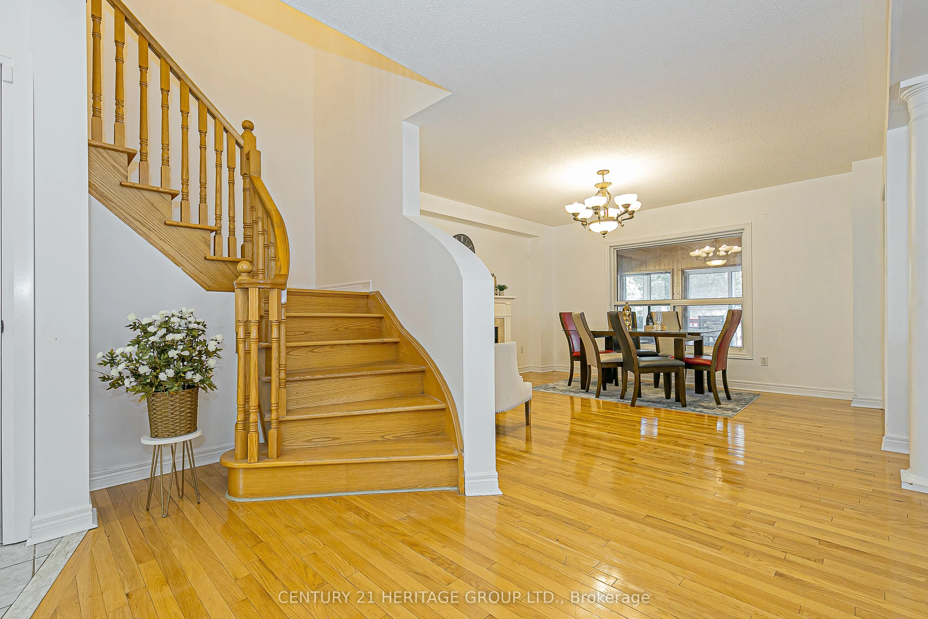 29 Eminence Road