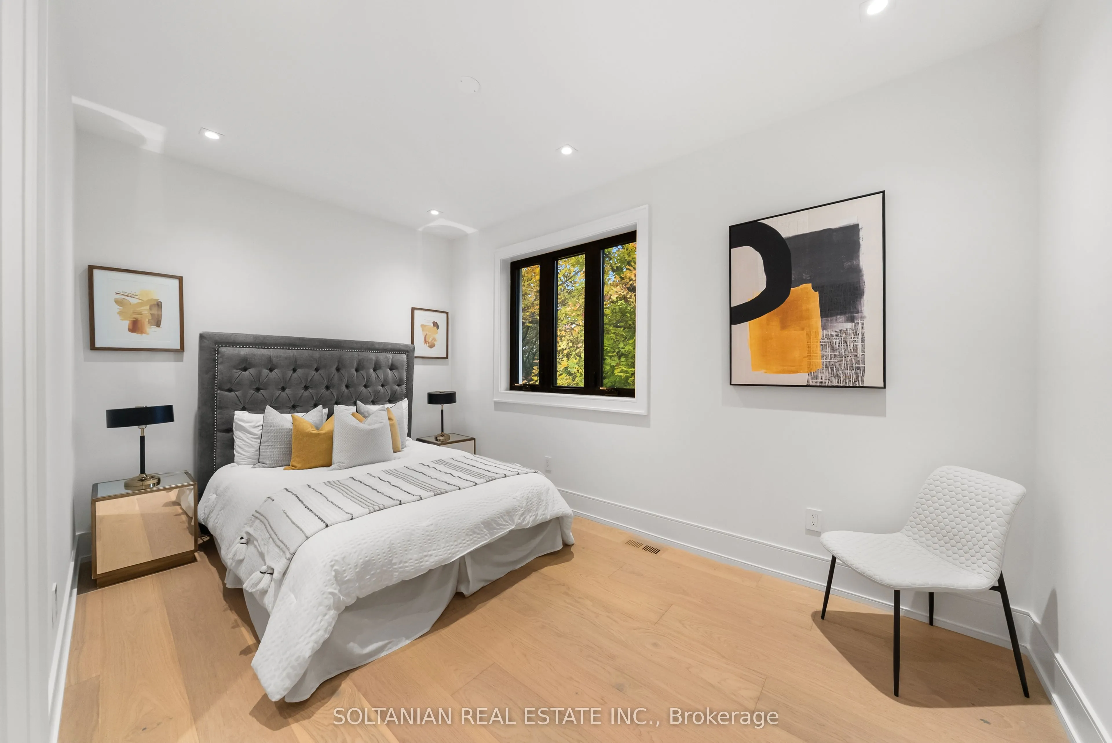 98 Babcombe Drive