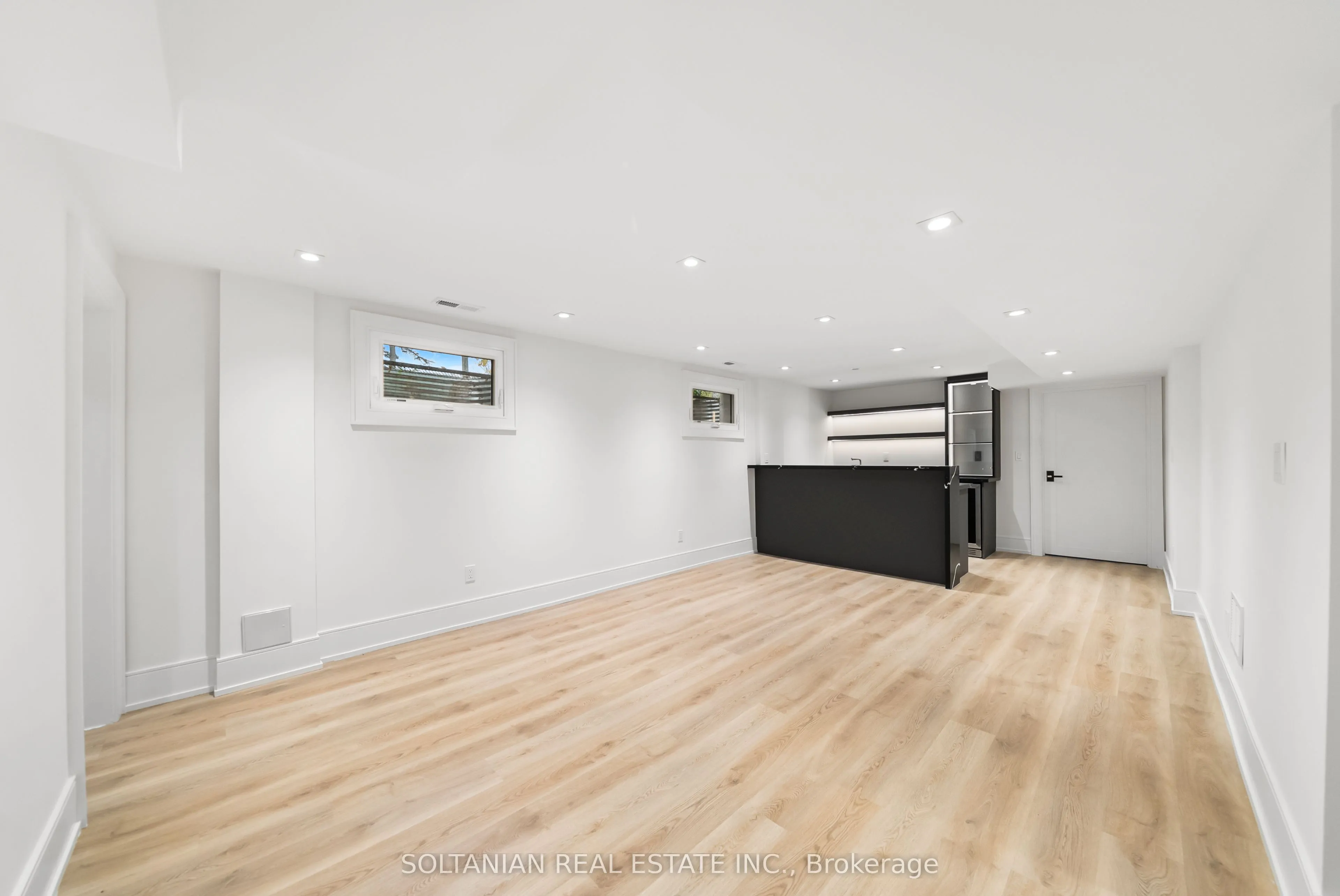 98 Babcombe Drive
