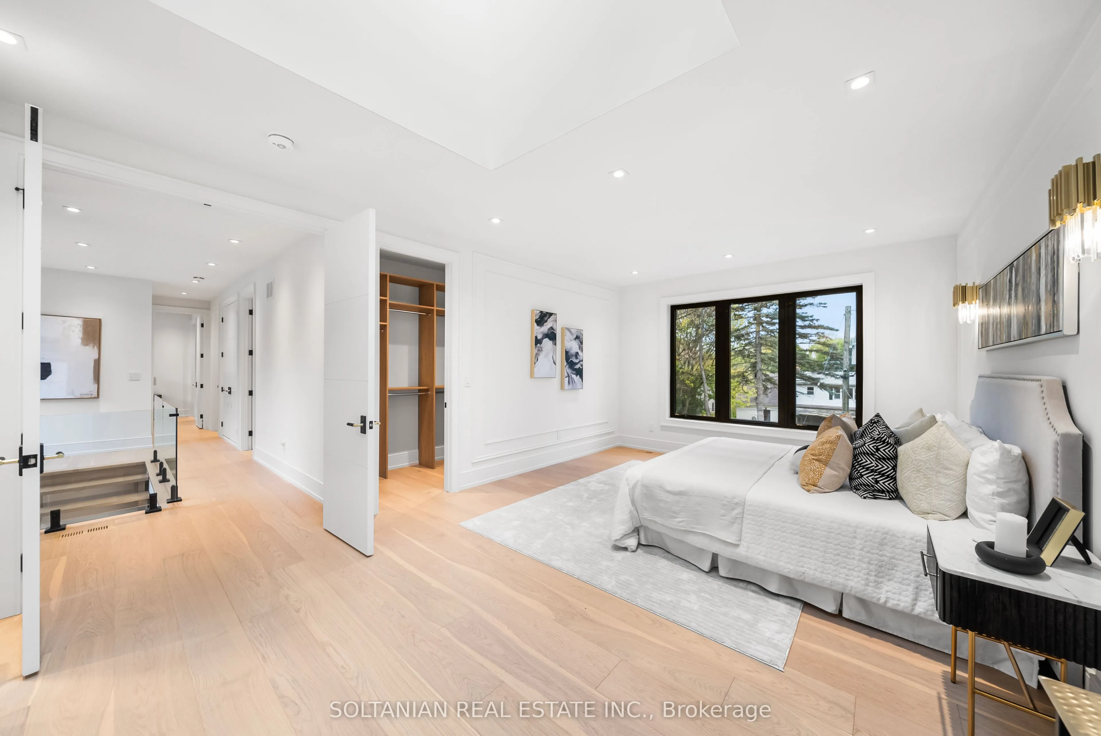 98 Babcombe Drive