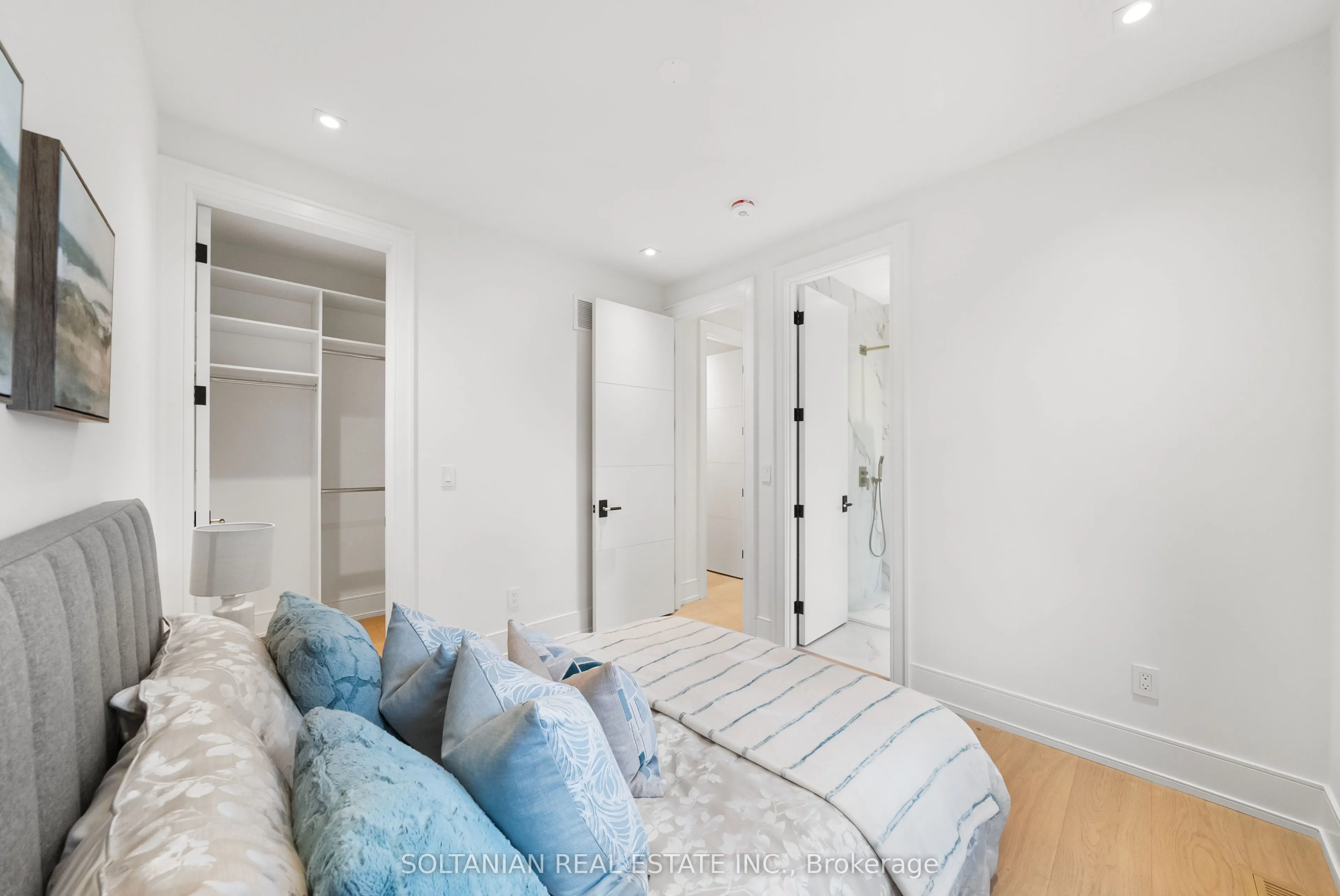 98 Babcombe Drive
