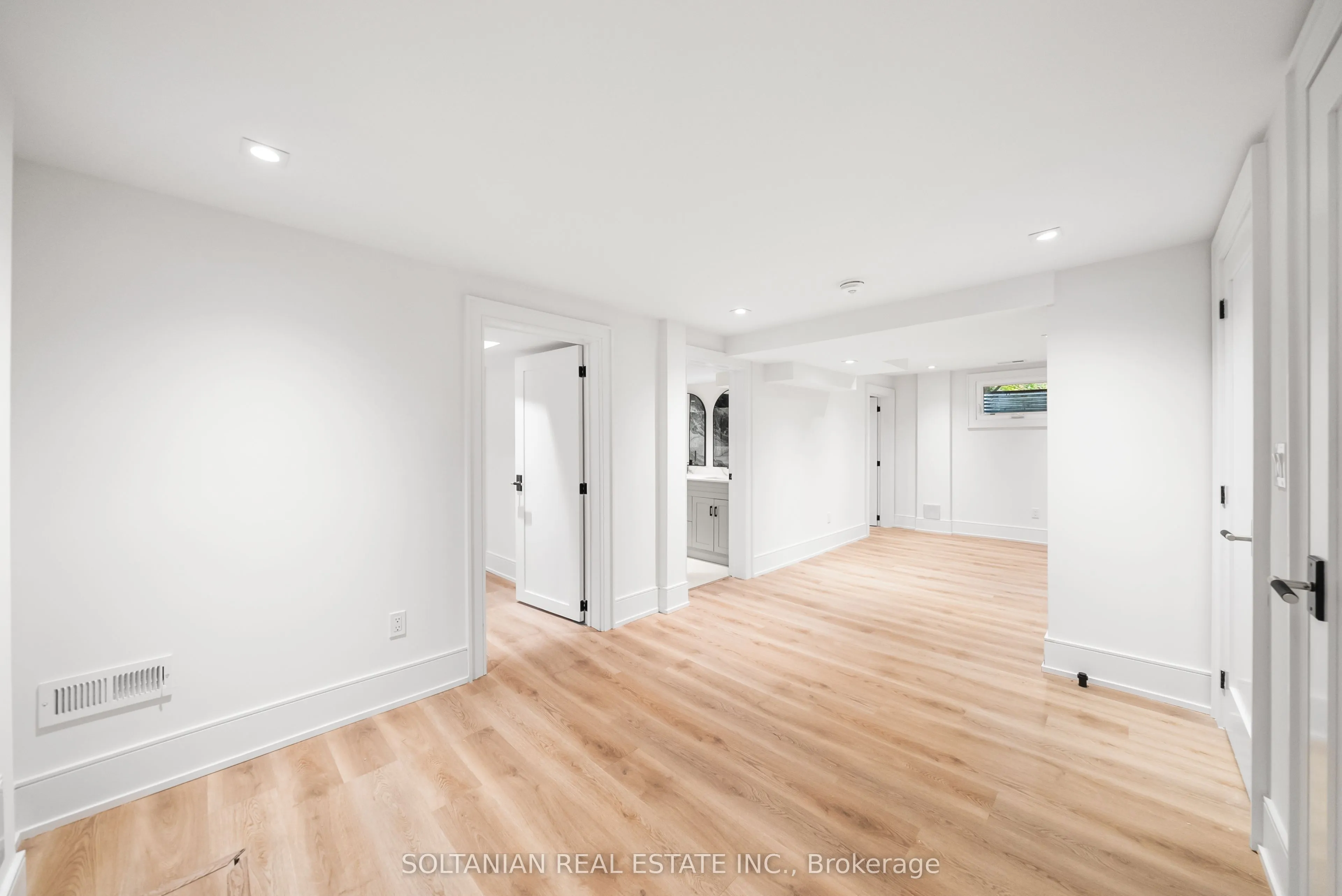 98 Babcombe Drive