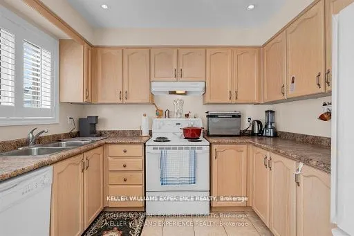 503 Simcoe Road
