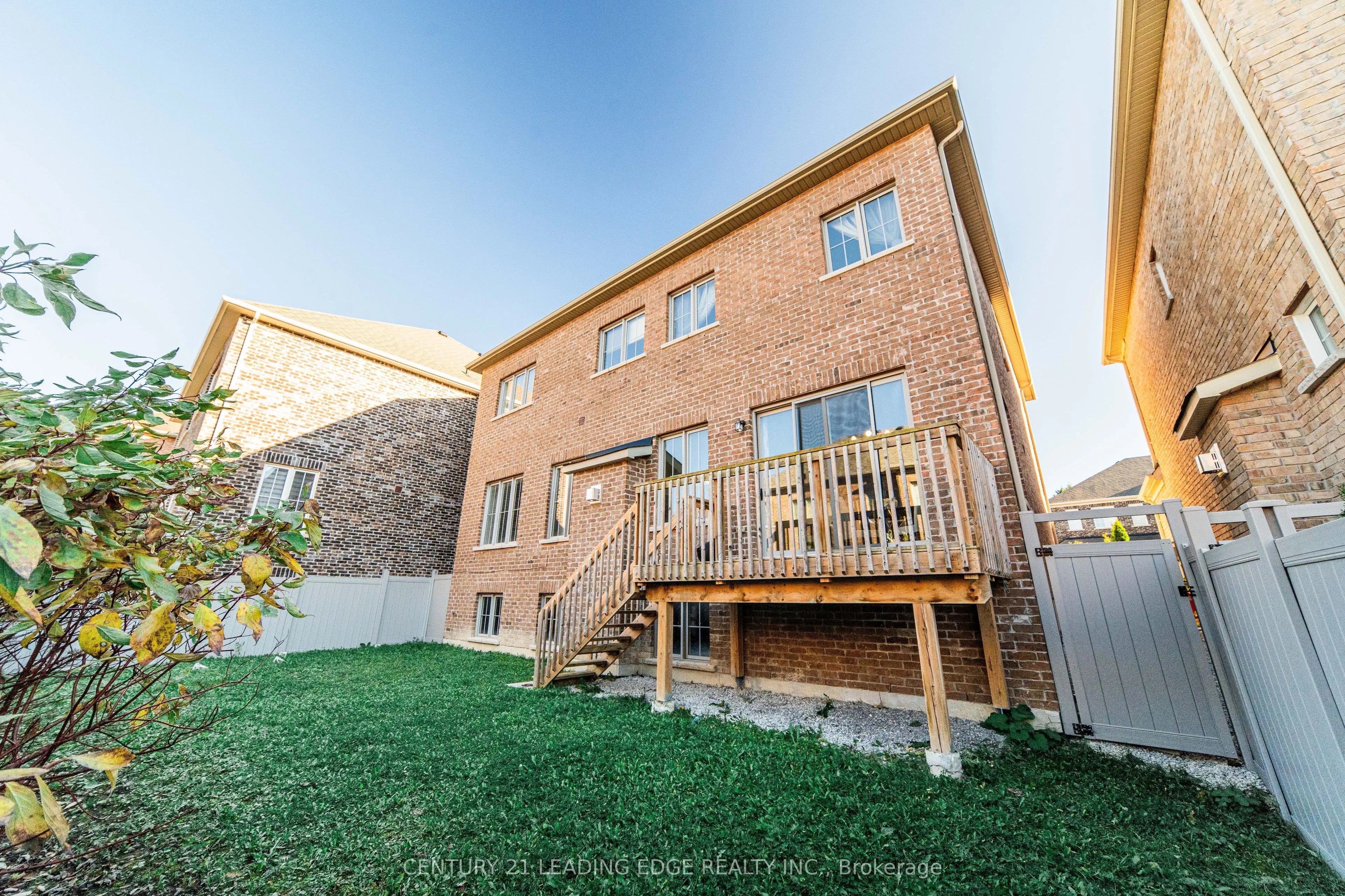 63 Ken Sinclair Crescent #42