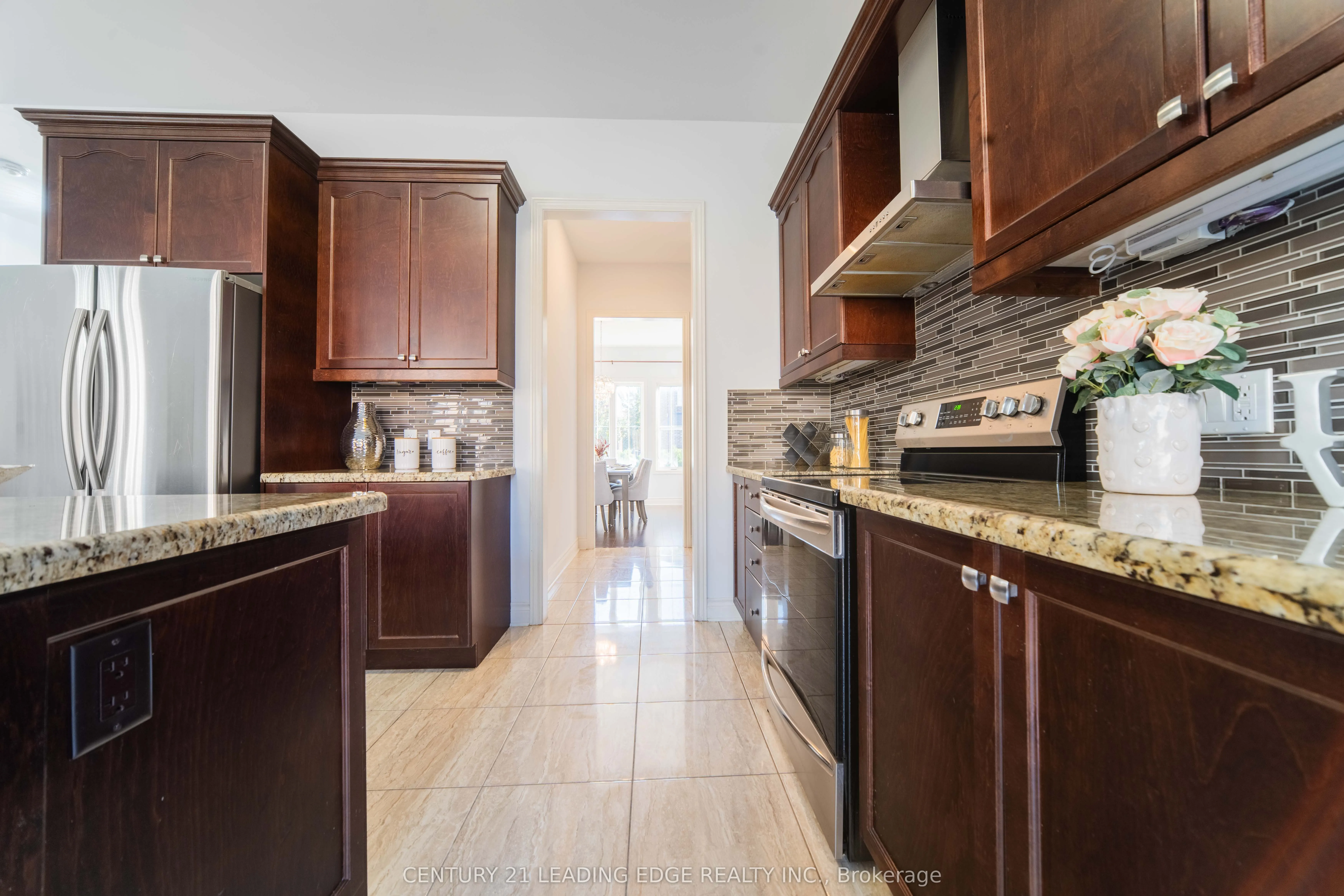 63 Ken Sinclair Crescent #42