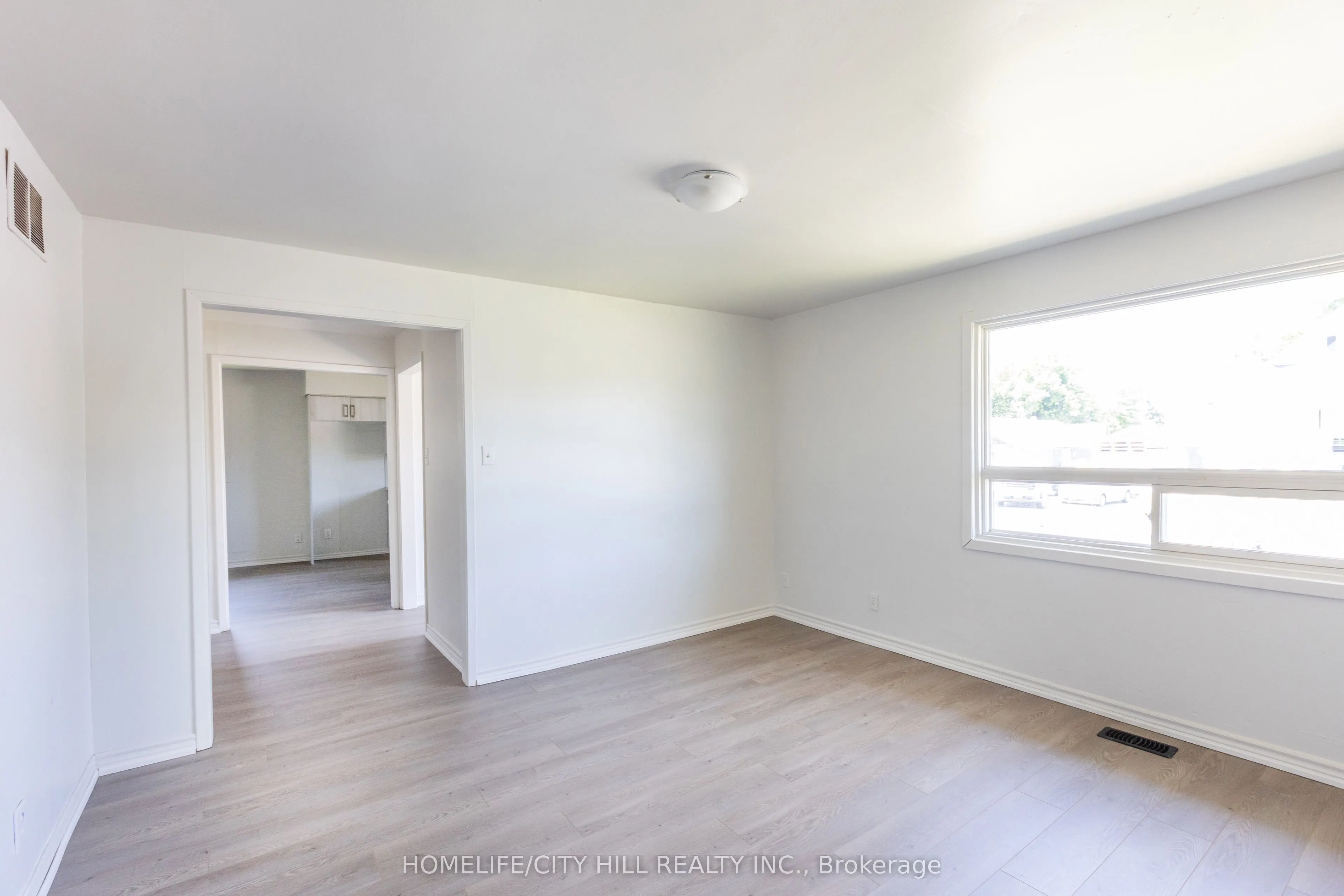 347 Hollywood Drive