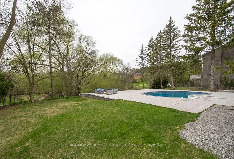 56 Cynthia Crescent