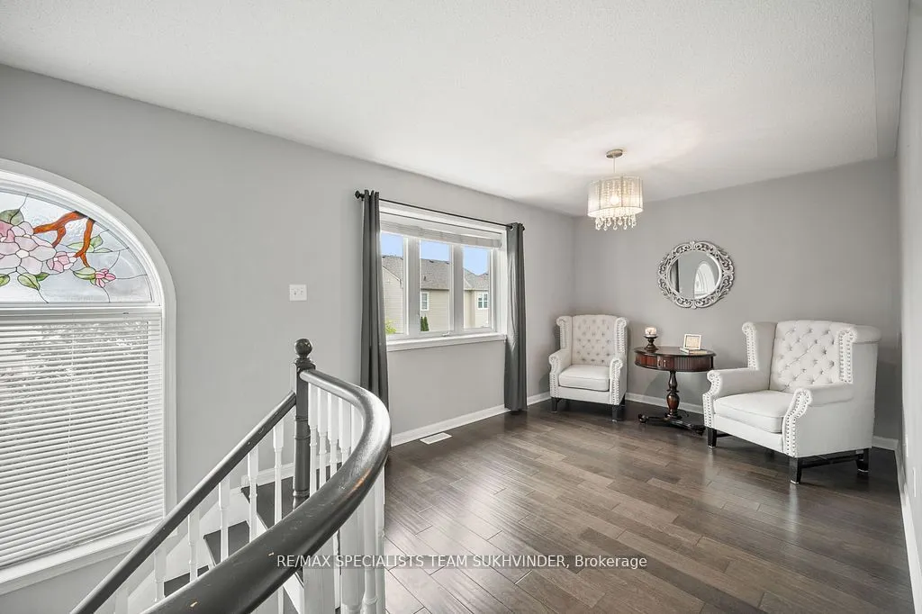 12 Dunning Drive