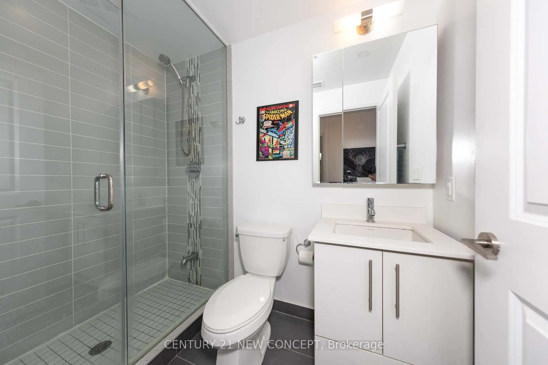 55 Oneida Crescent #409