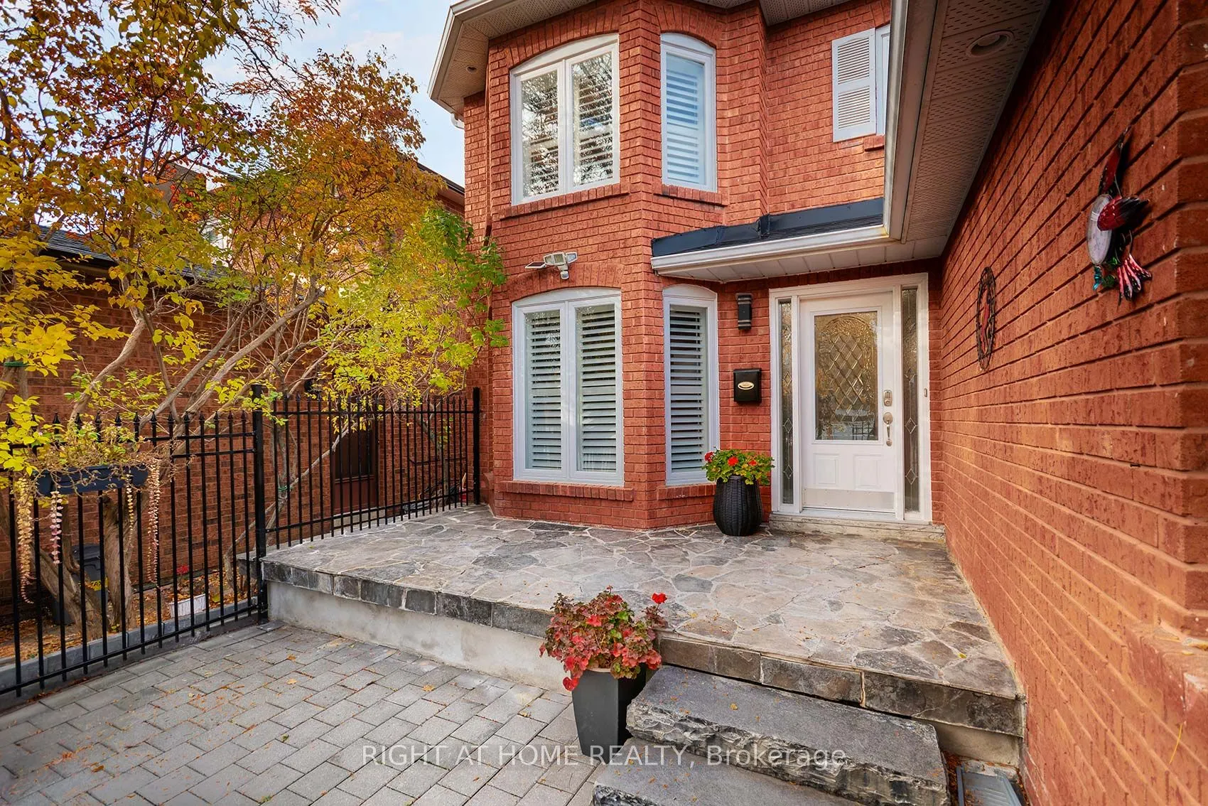 70 Bellona Street