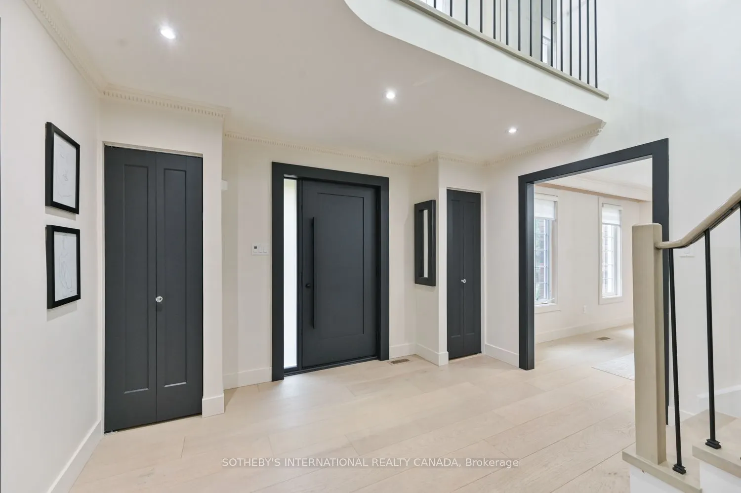 23 Hill Farm Road