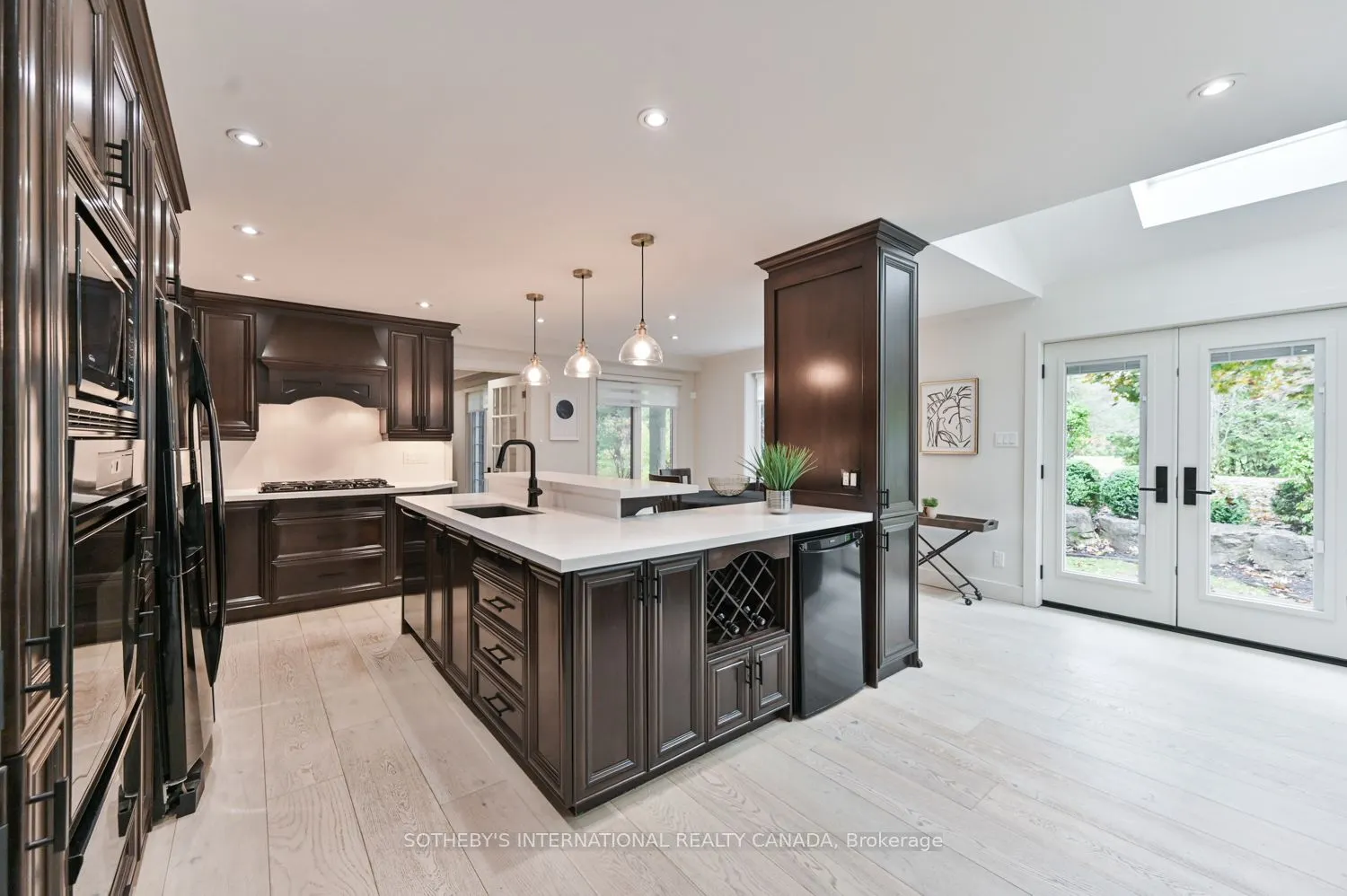 23 Hill Farm Road