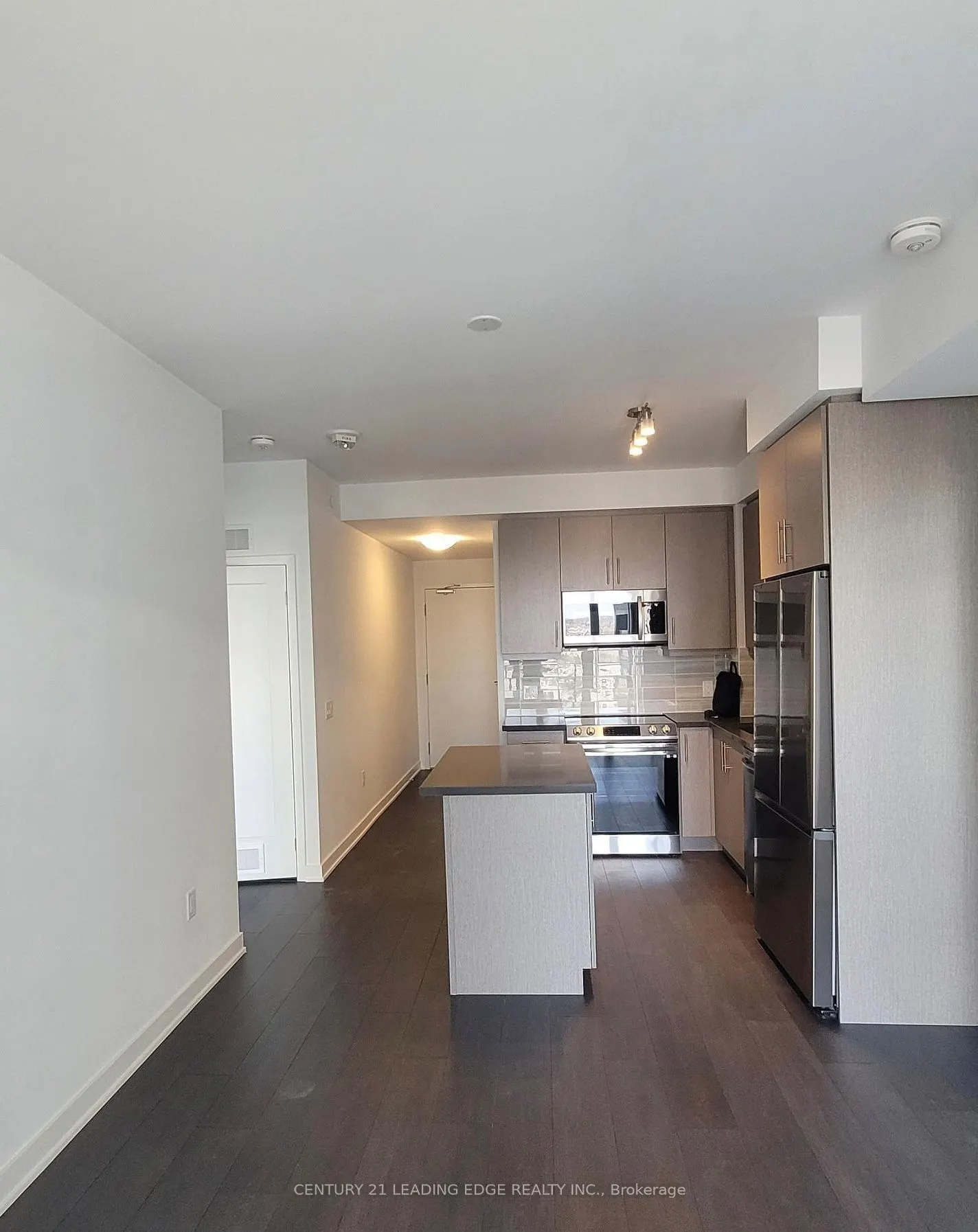 95 Oneida Crescent #707
