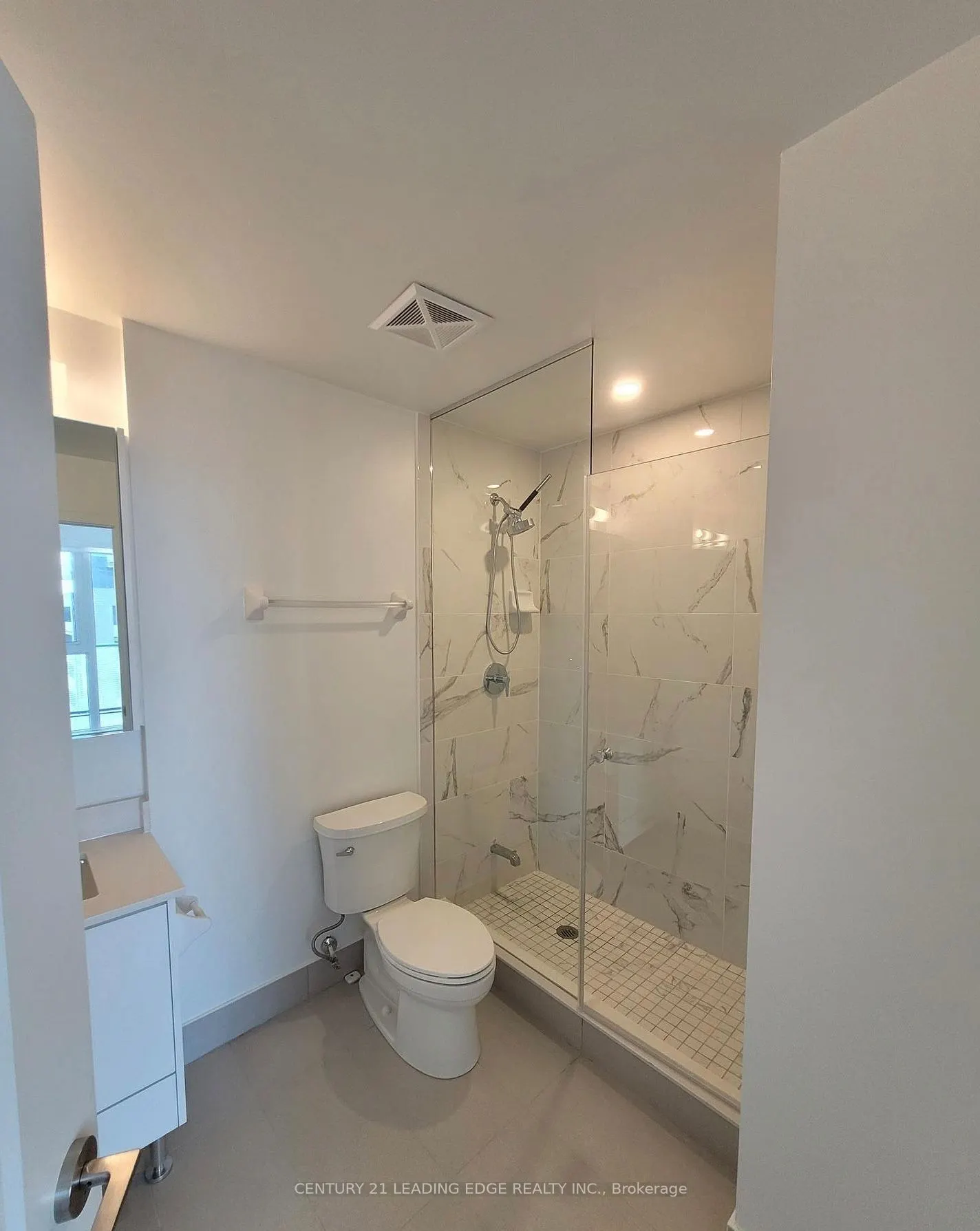 95 Oneida Crescent #707