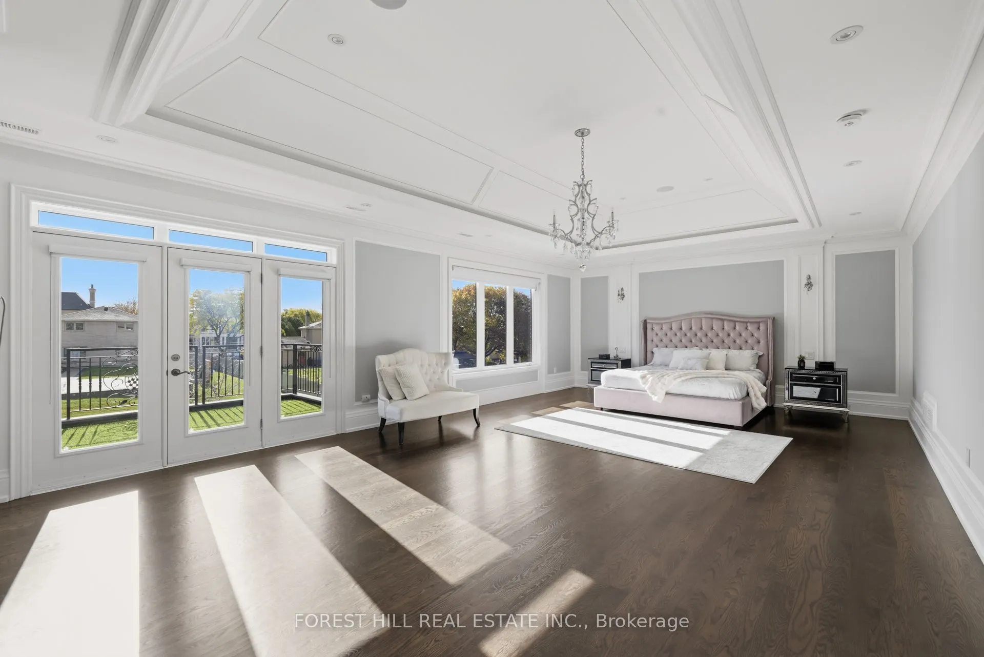 39 Patricia Drive E
