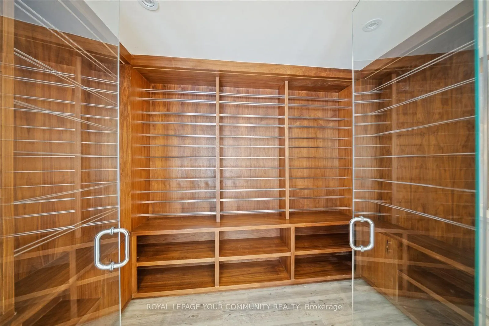 2 Poplar Drive