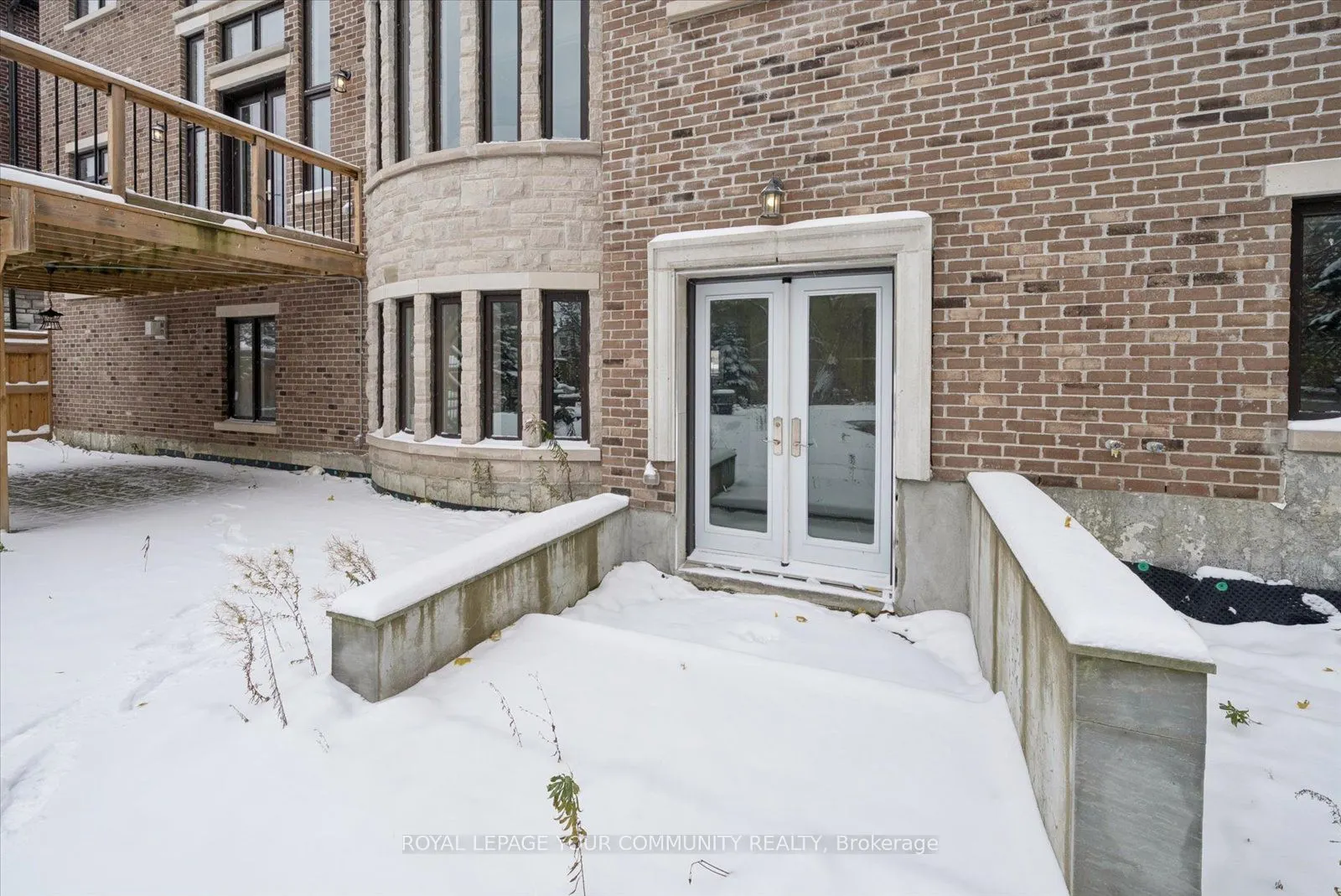 2 Poplar Drive