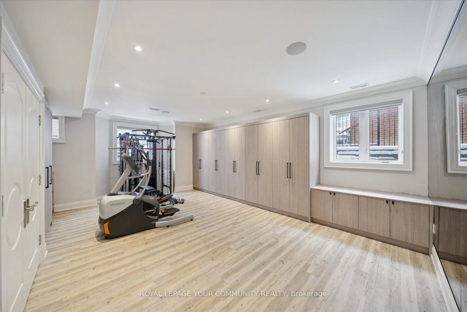 2 Poplar Drive