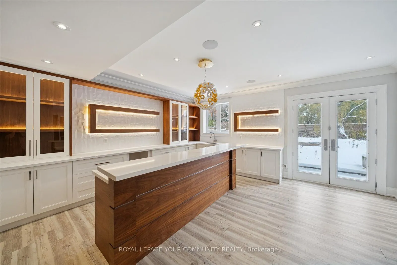 2 Poplar Drive