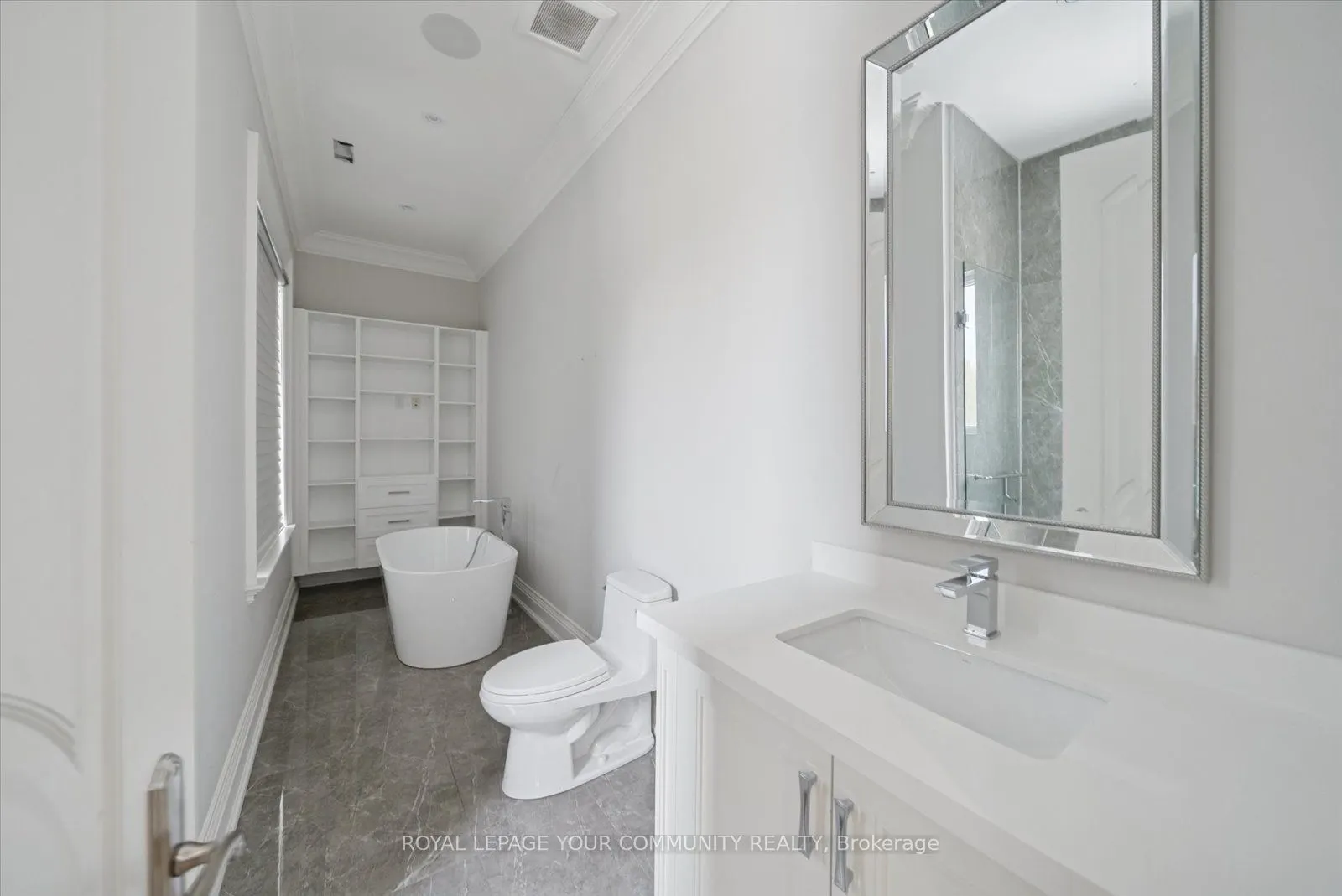 2 Poplar Drive