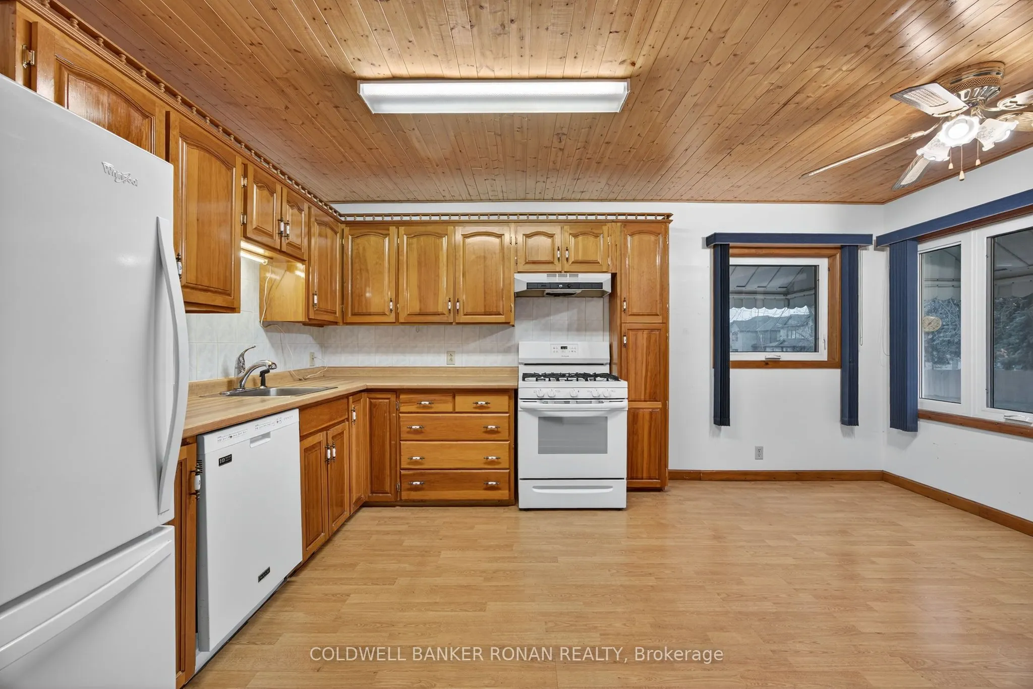 Listing N12534190 - Large Photo # 9