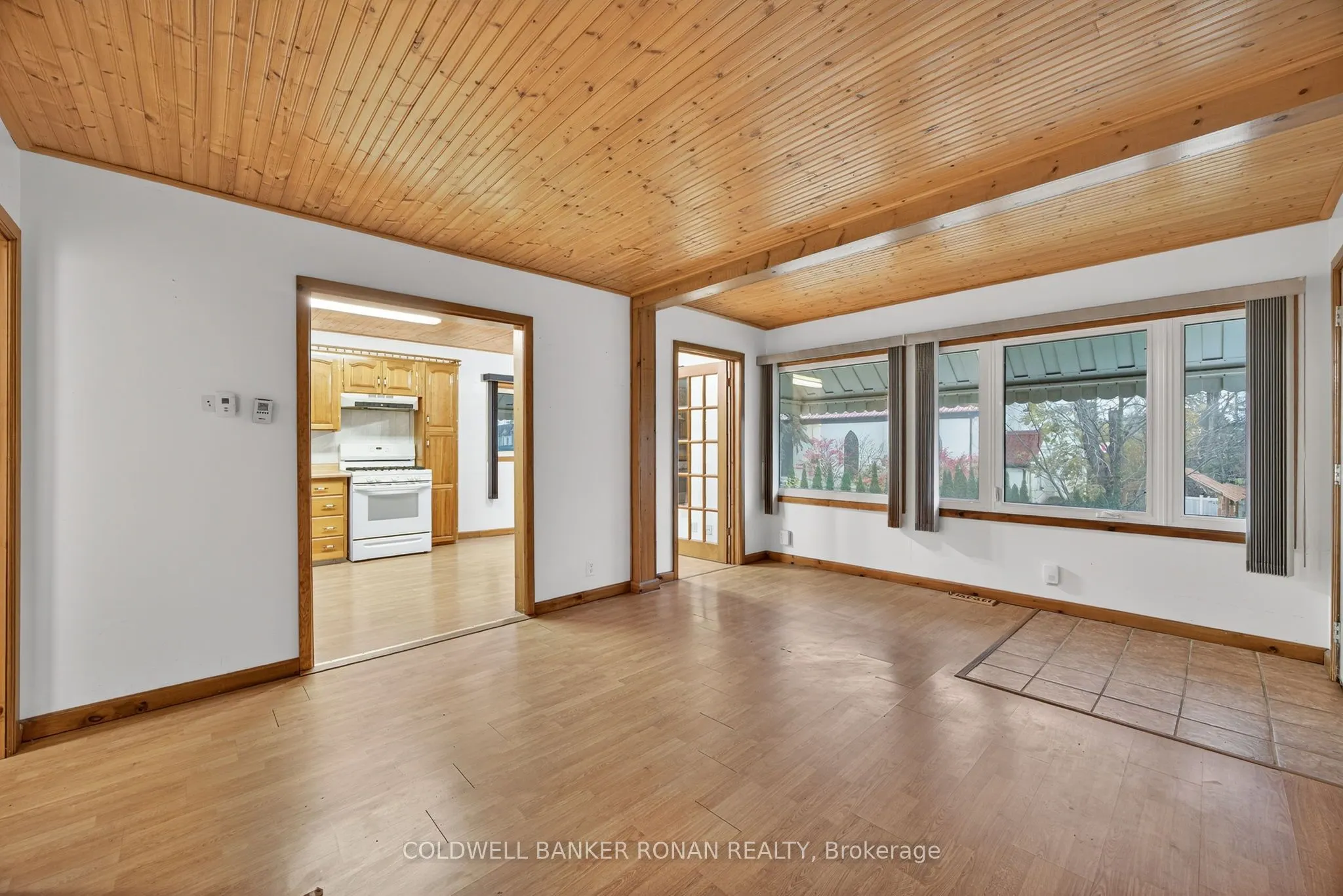 Listing N12534190 - Large Photo # 8