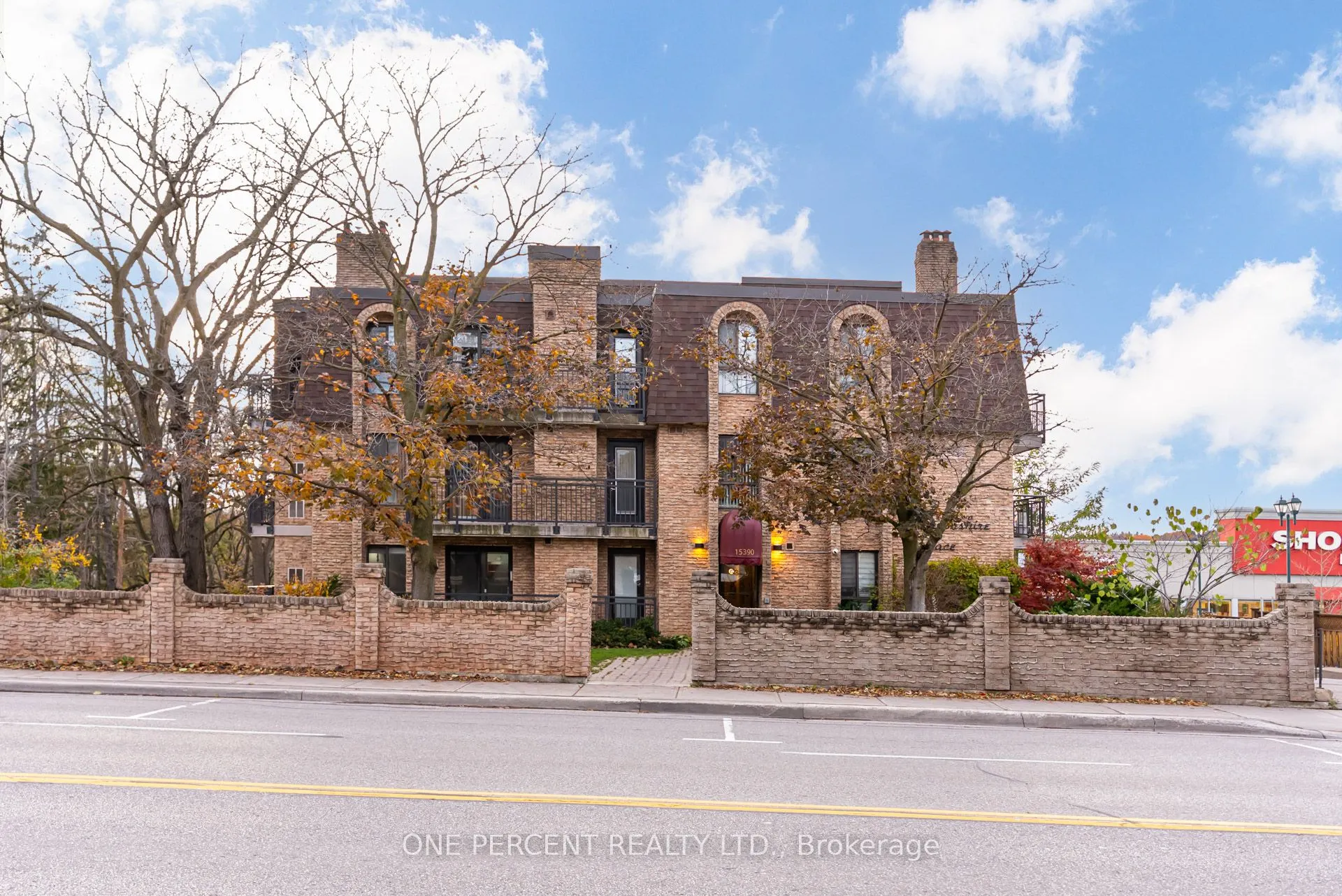 15390 Yonge Street #406