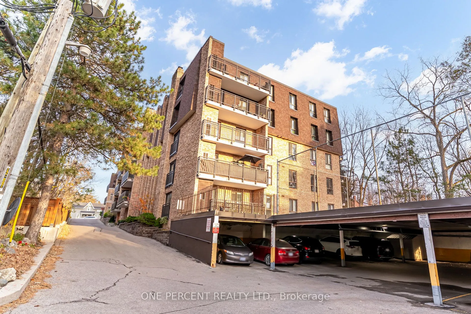 15390 Yonge Street #406