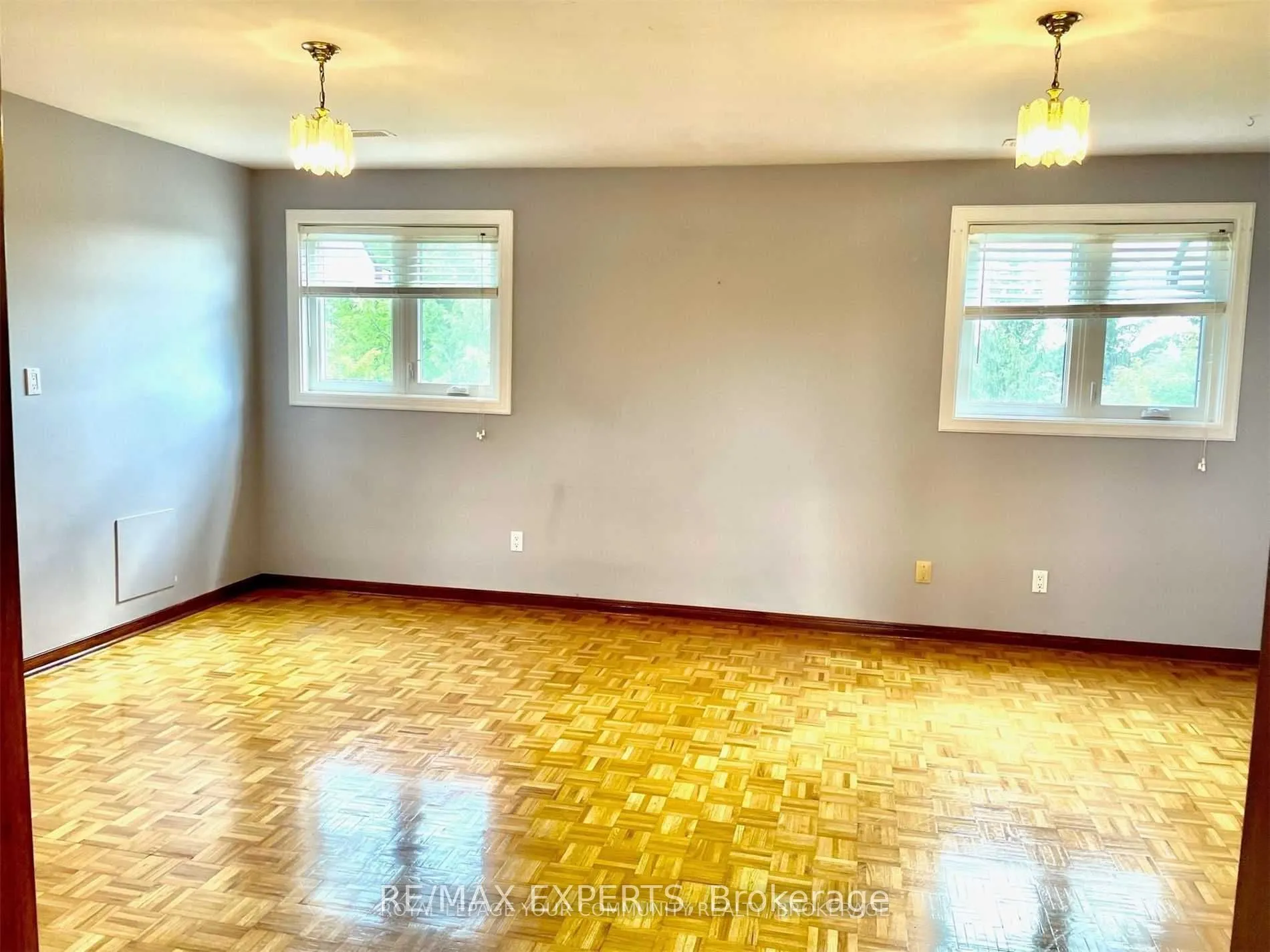 7440 17th Side Road