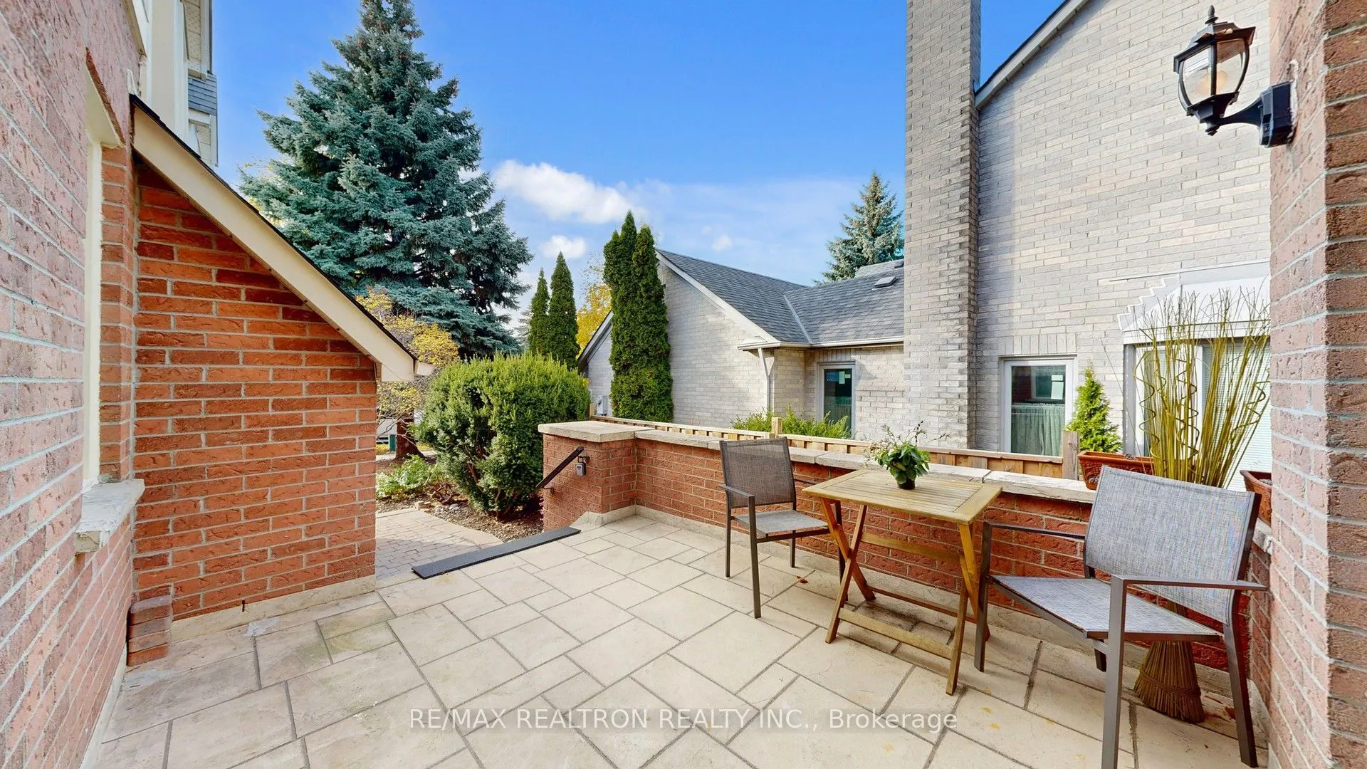 25 Waterbridge Lane