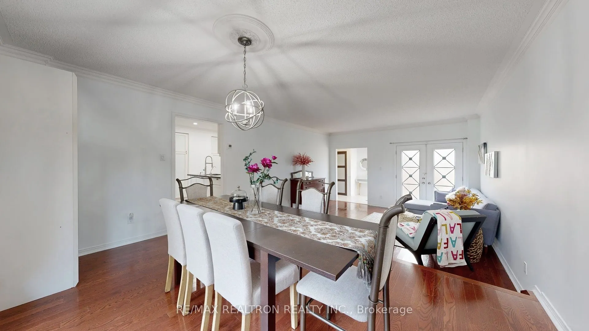 25 Waterbridge Lane