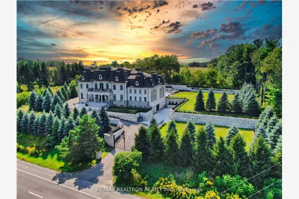 14358 Bathurst Street