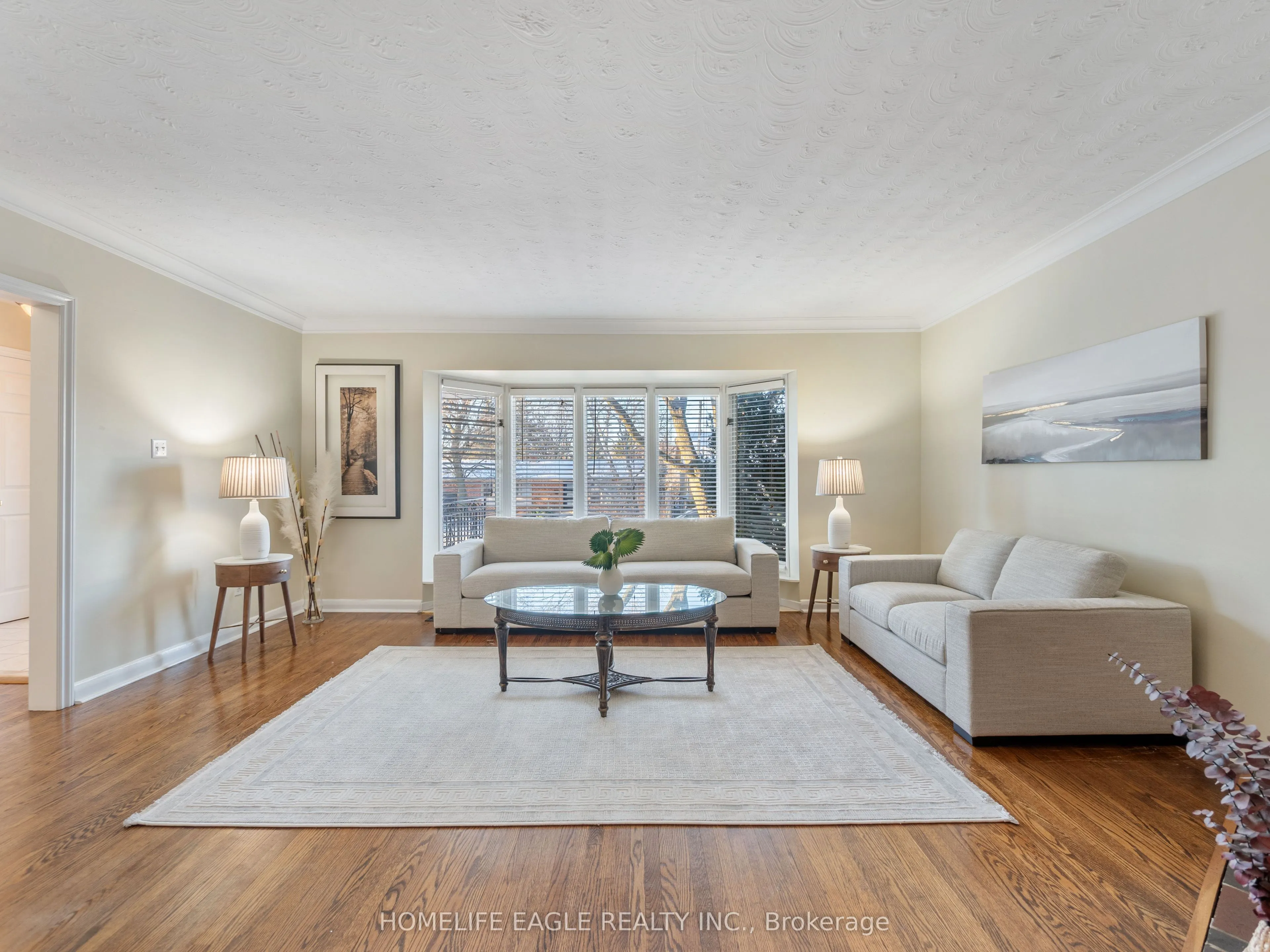 11 Knollside Drive