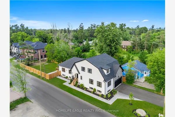 1242 Killarney Beach Road