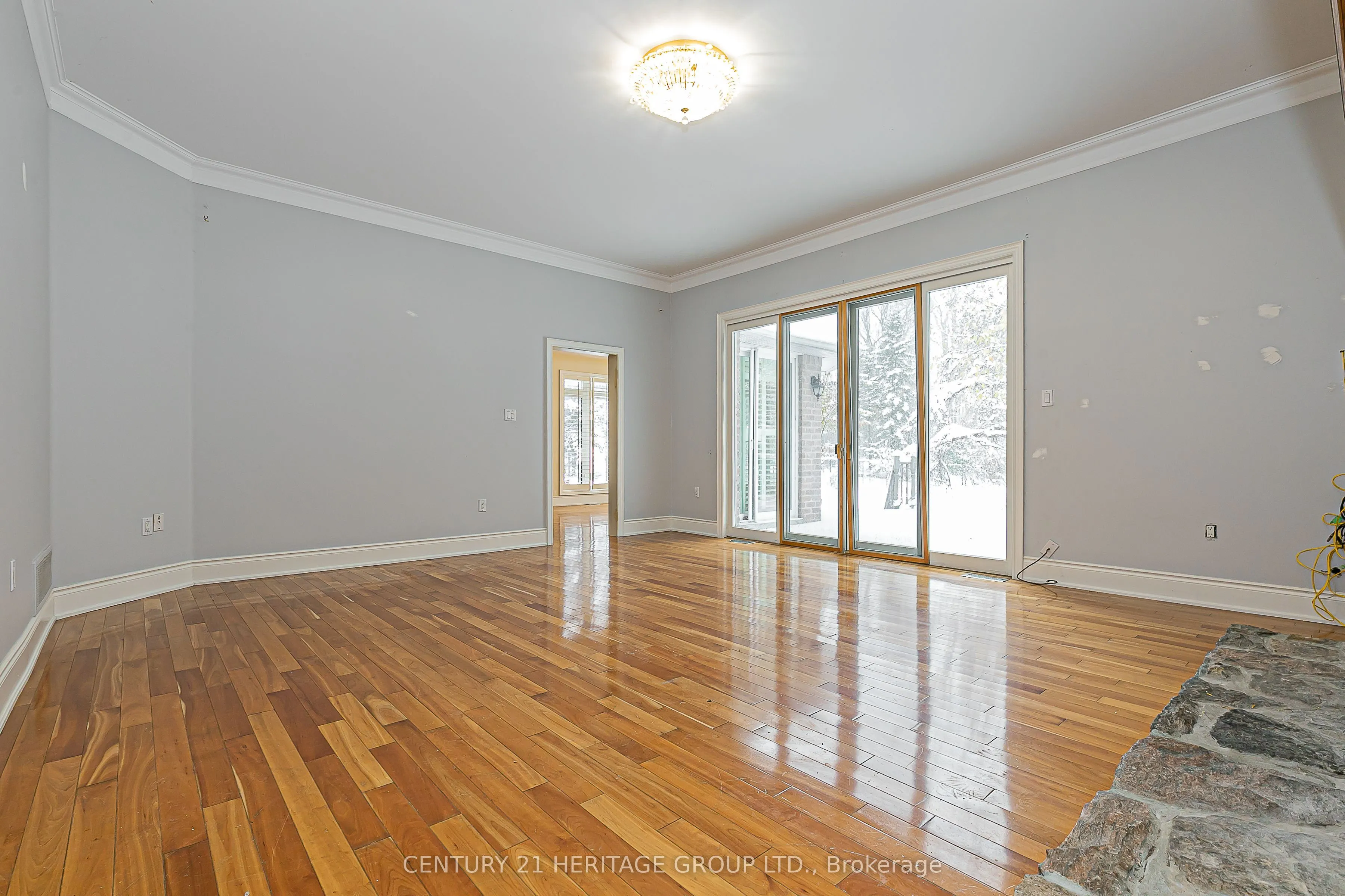 369 Coventry Hill Trail