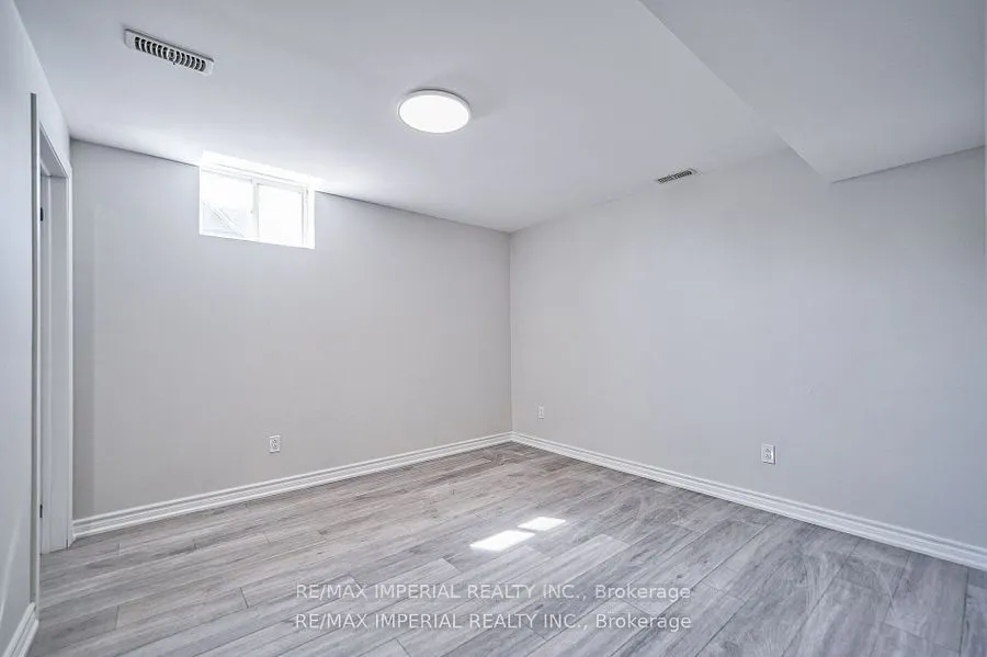 982 Wilbur Pipher Circle