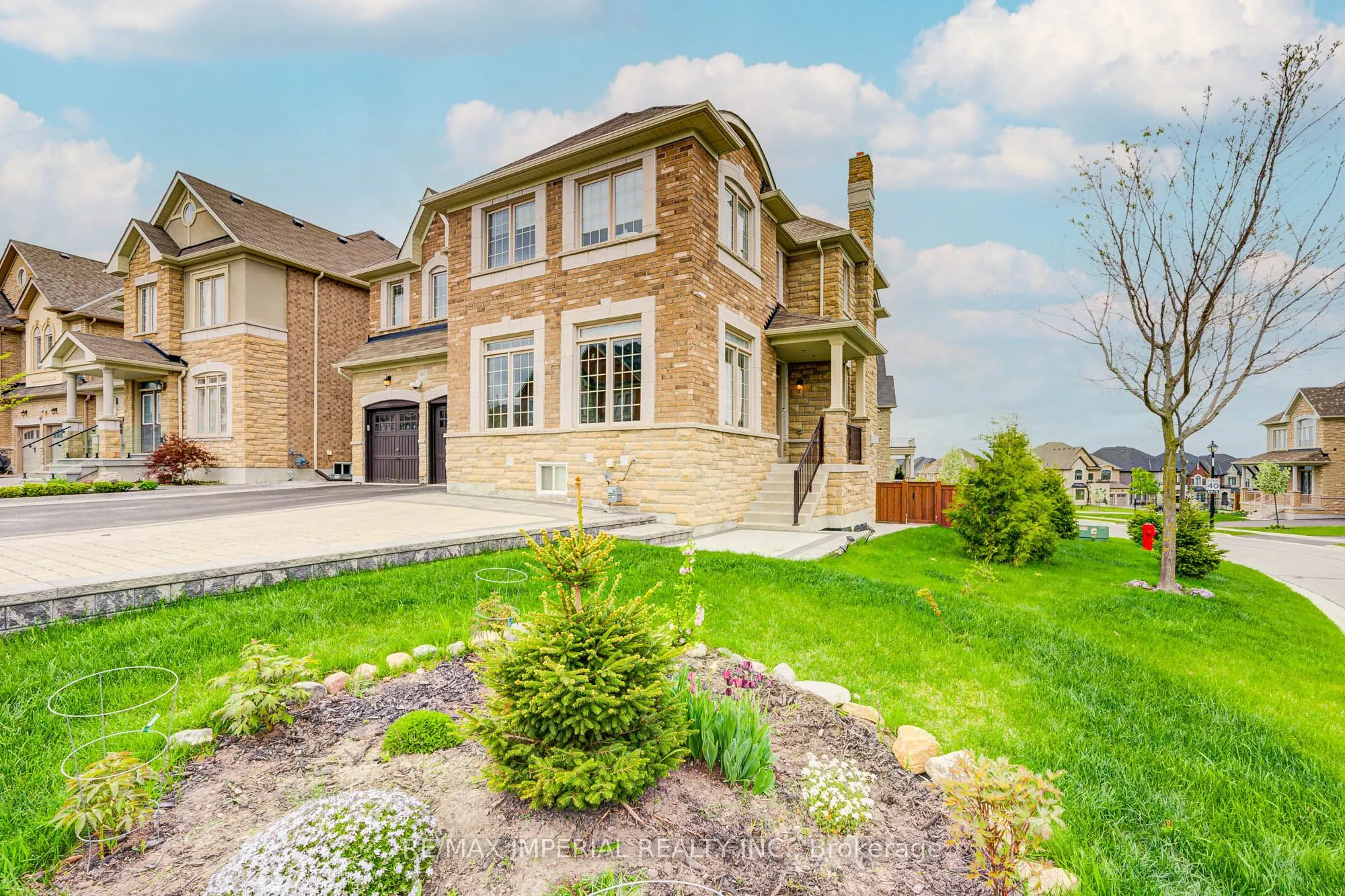 982 Wilbur Pipher Circle