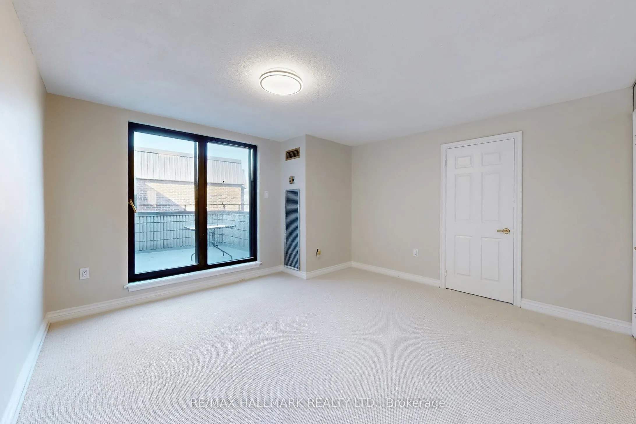 16 Elgin Street #316