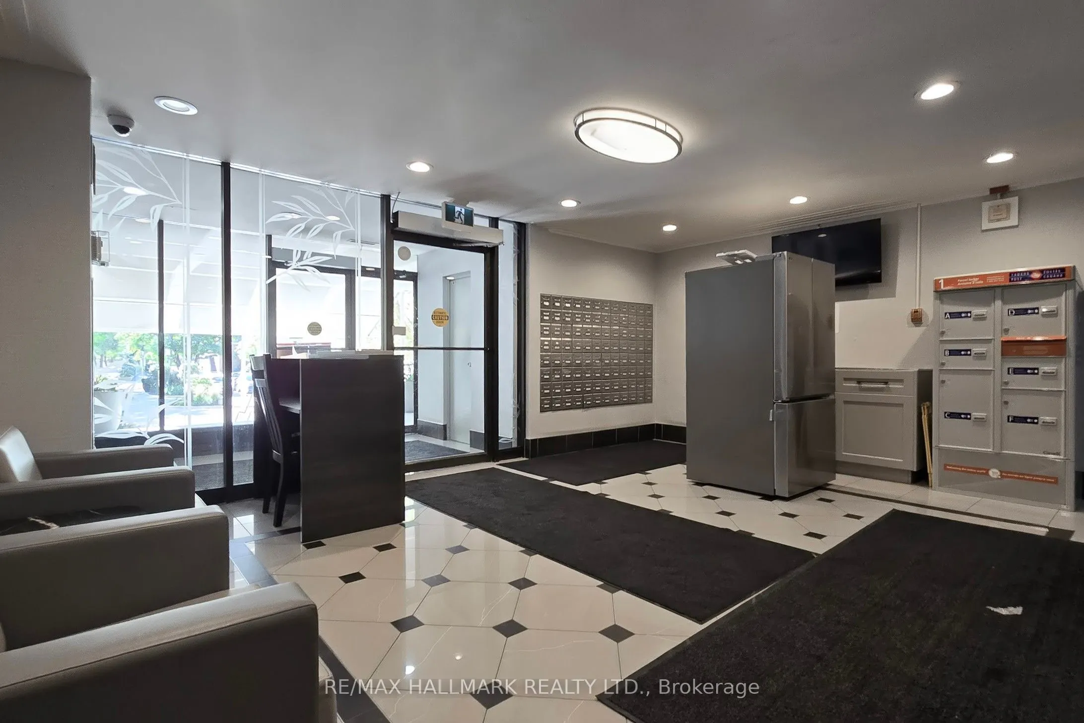 16 Elgin Street #316